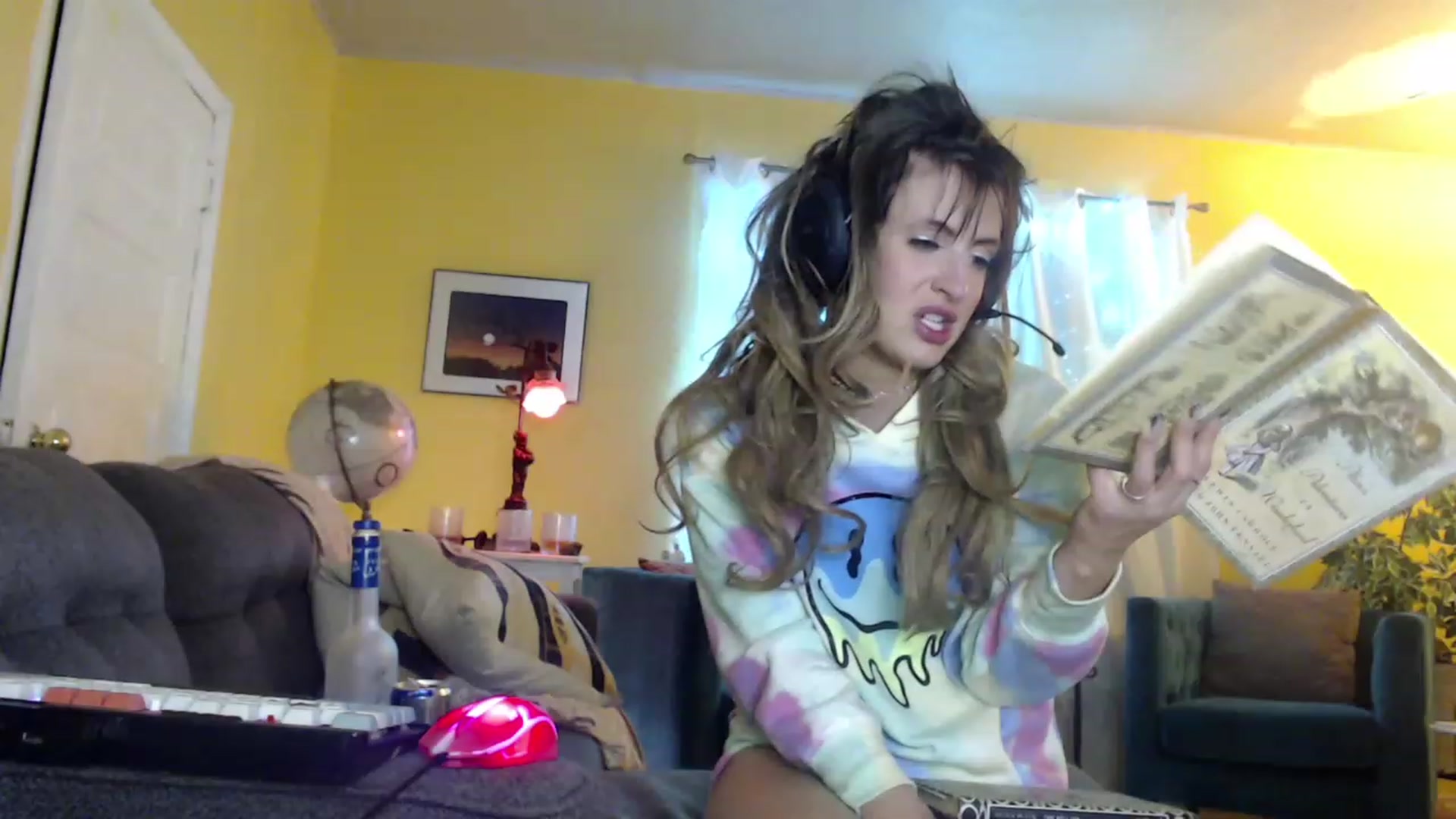 Gallery image thumbnail from SlimSadie's myfreecams stream on, 11/29/2022, 10:41 image 16 of 20