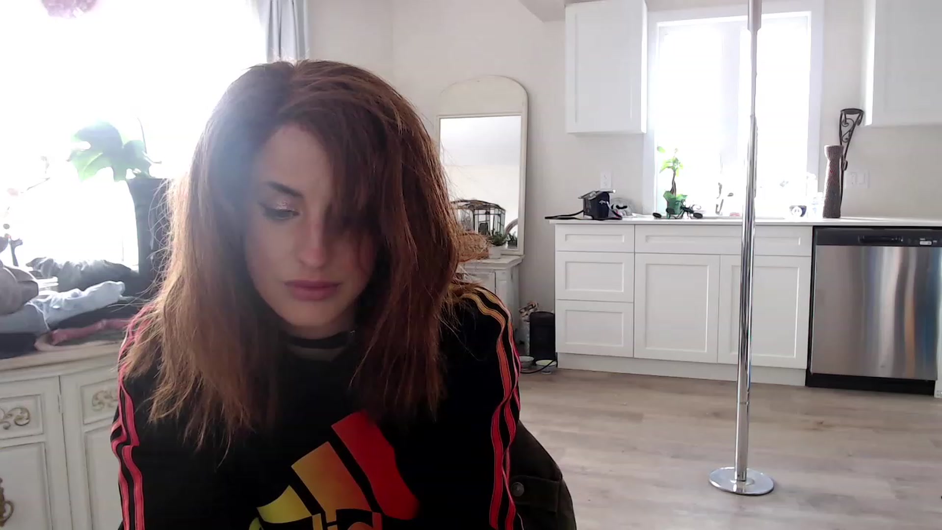Gallery image thumbnail from SlimSadie's myfreecams stream on, 05/03/2023, 13:22 image 12 of 20
