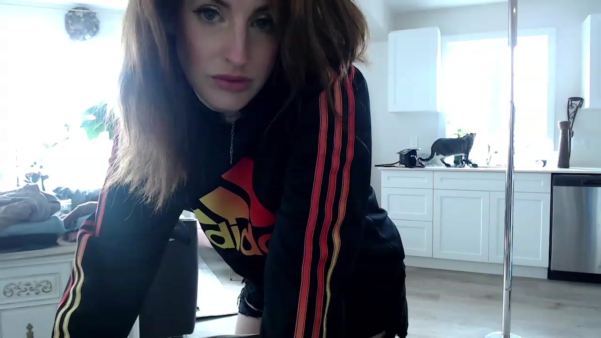 Gallery image thumbnail from SlimSadie's myfreecams stream on, 05/03/2023, 13:22 image 15 of 20