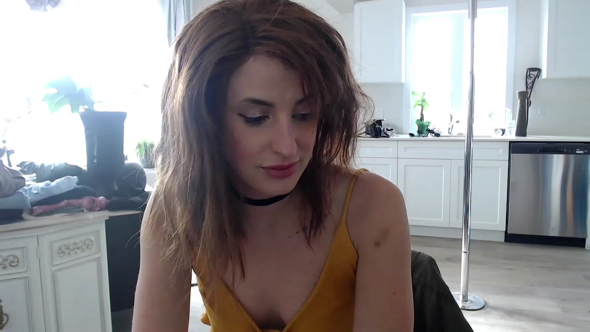 Gallery image thumbnail from SlimSadie's myfreecams stream on, 05/03/2023, 13:22 image 8 of 20