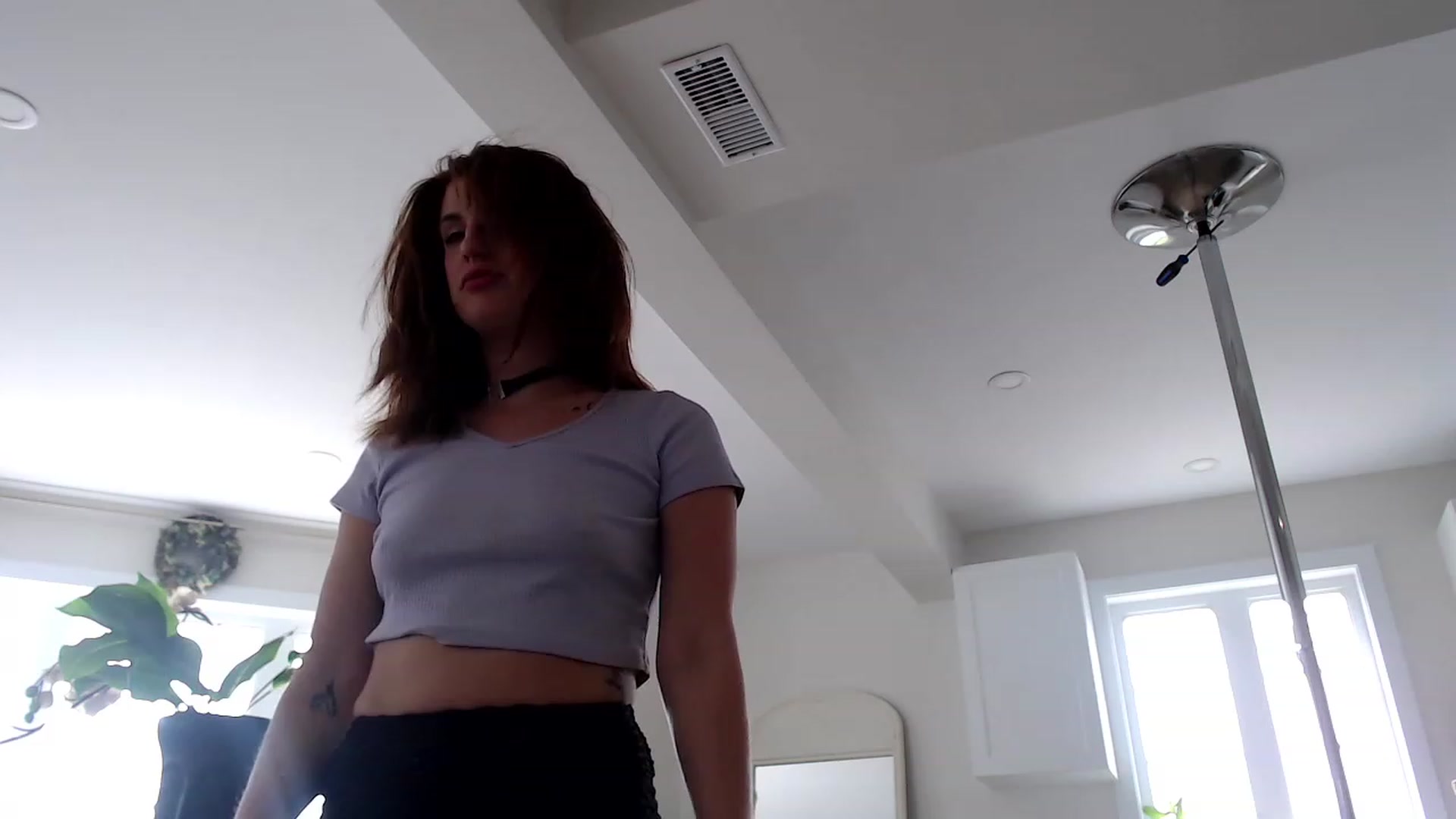 Gallery image thumbnail from SlimSadie's myfreecams stream on, 05/03/2023, 14:12 image 12 of 20