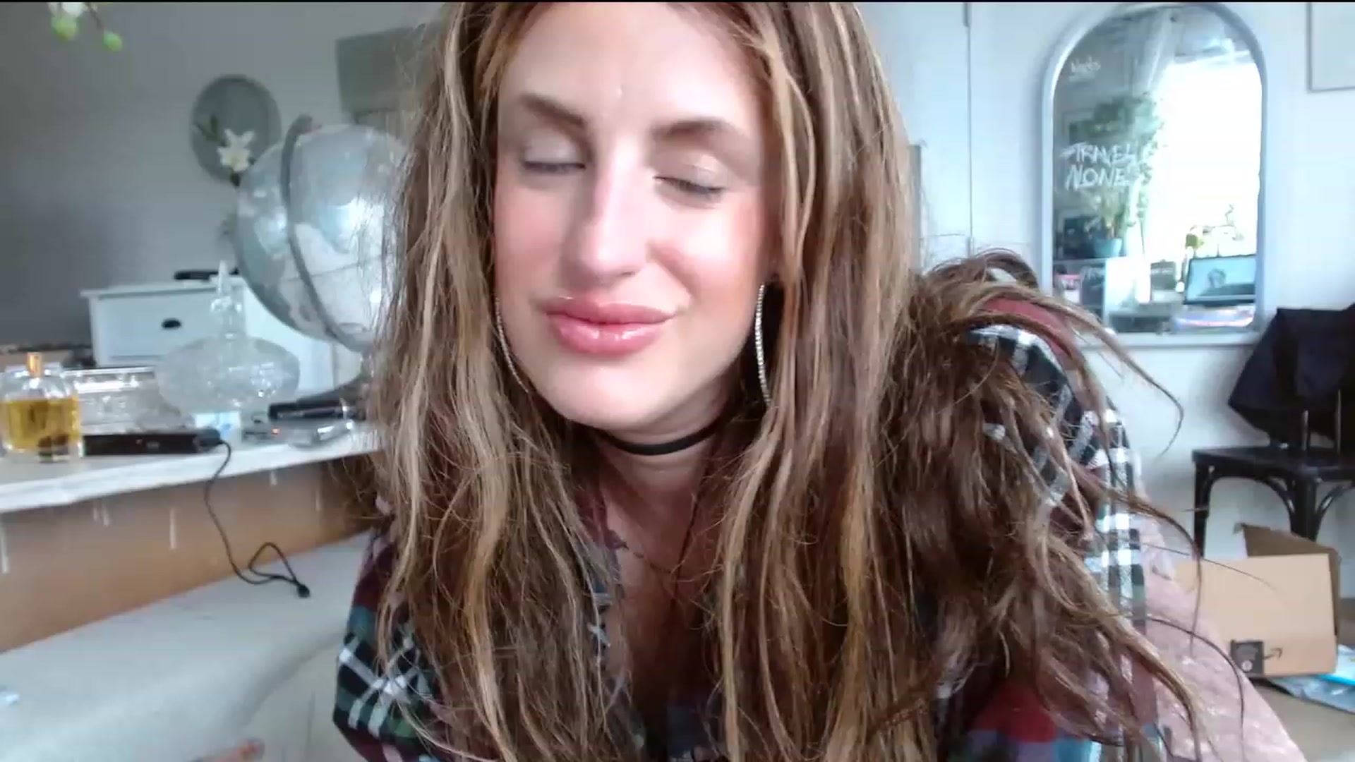 Gallery image thumbnail from SlimSadie's myfreecams stream on, 08/18/2023, 17:04 image 20 of 20