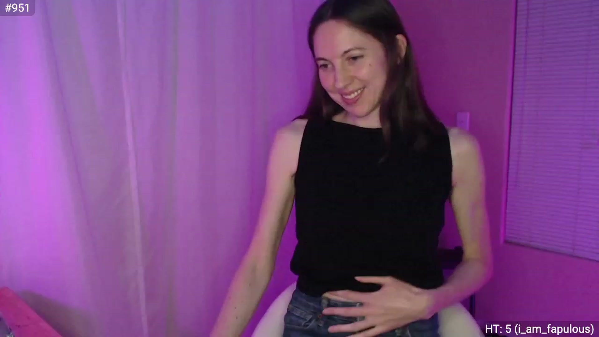 Gallery image thumbnail from SlimSexi's myfreecams stream on, 01/22/2023, 08:49 image 5 of 20