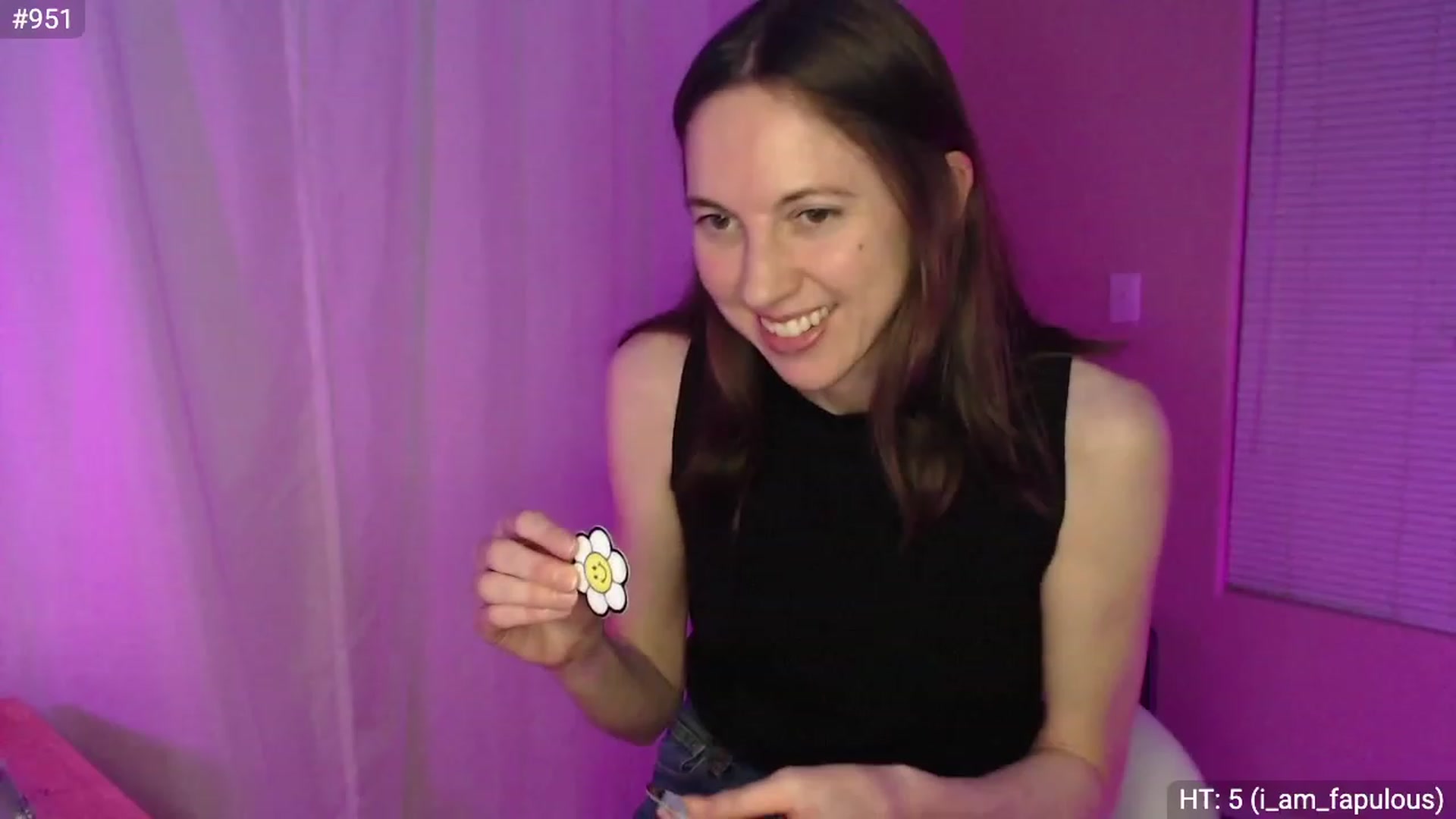 Gallery image thumbnail from SlimSexi's myfreecams stream on, 01/22/2023, 08:49 image 1 of 20