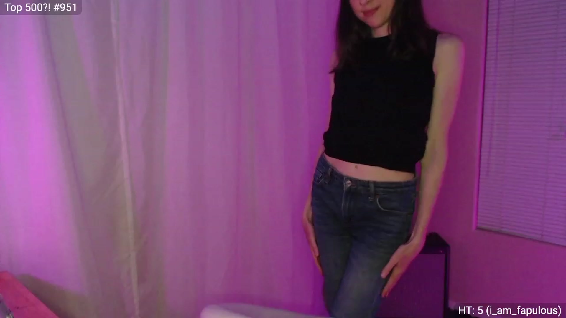 Gallery image thumbnail from SlimSexi's myfreecams stream on, 01/22/2023, 08:49 image 18 of 20