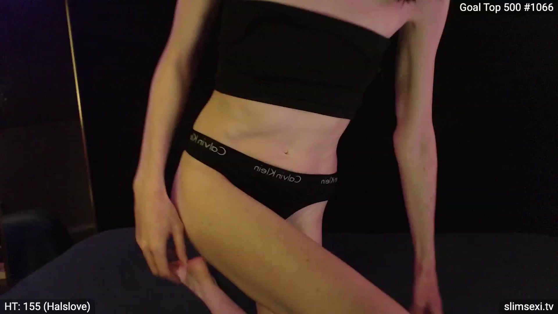 Gallery image thumbnail from SlimSexi's myfreecams stream on, 02/19/2023, 08:22 image 14 of 20