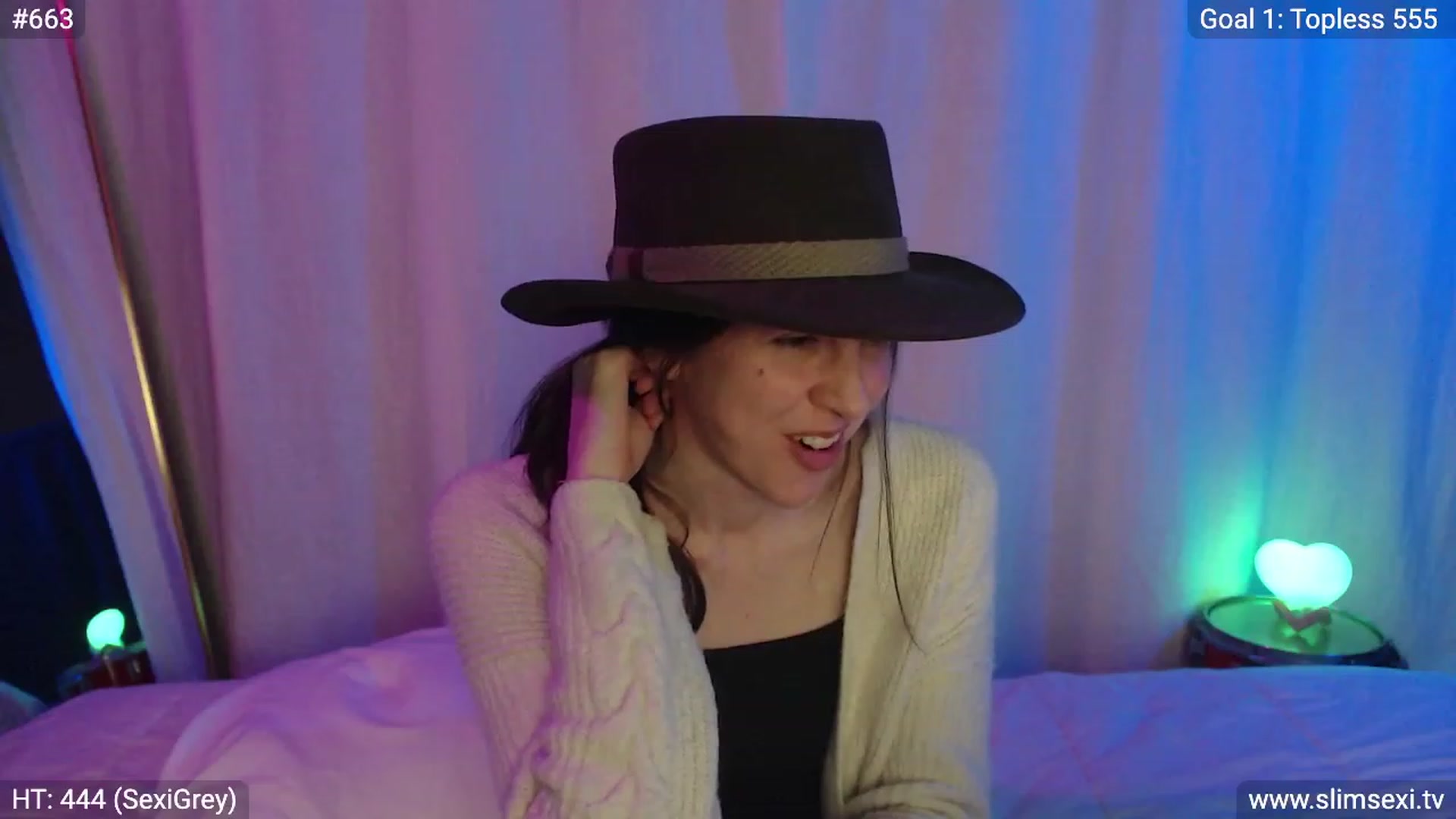 Gallery image thumbnail from SlimSexi's myfreecams stream on, 03/02/2023, 08:28 image 4 of 20