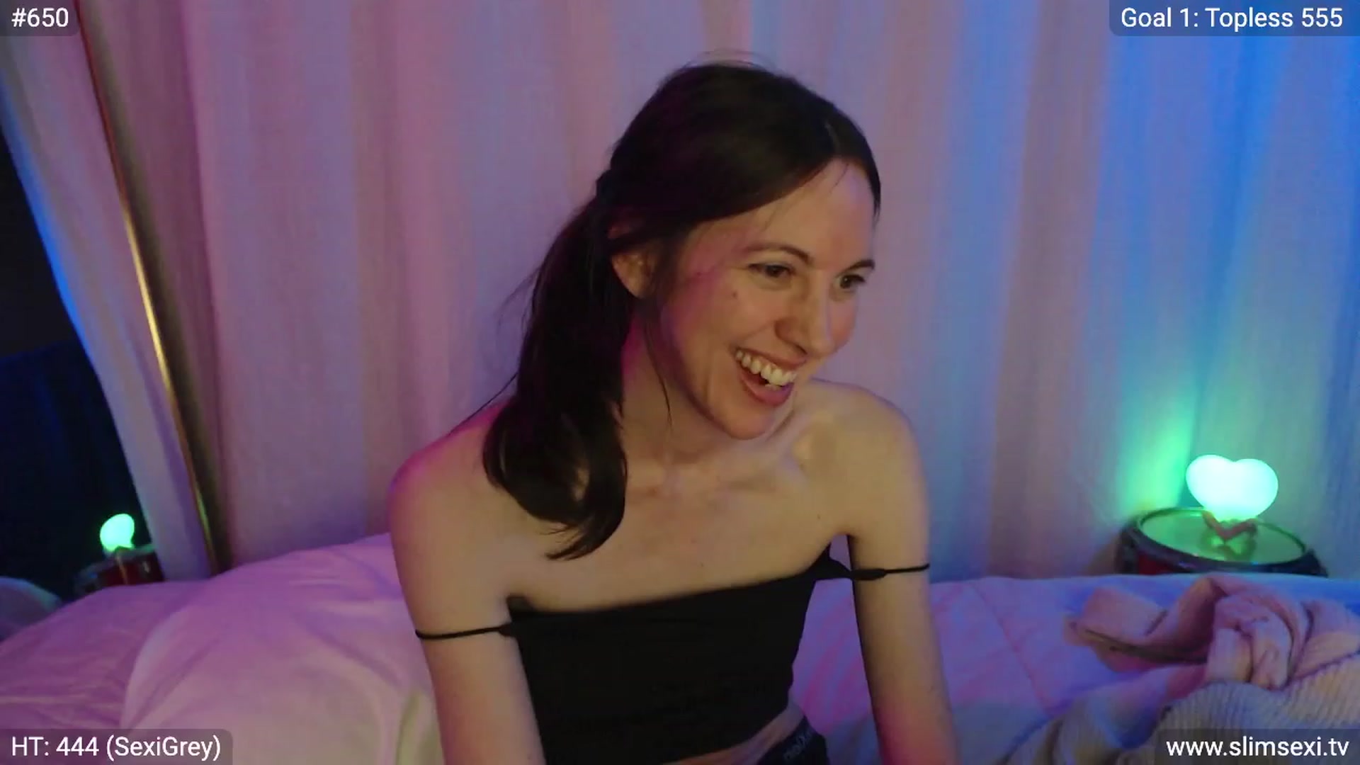 Gallery image thumbnail from SlimSexi's myfreecams stream on, 03/02/2023, 08:28 image 18 of 20