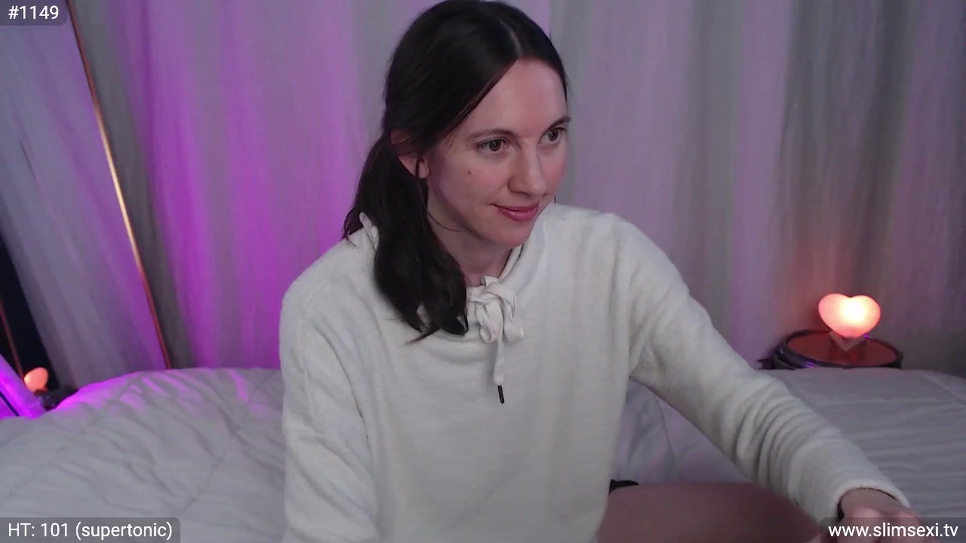Gallery image thumbnail from SlimSexi's myfreecams stream on, 03/03/2023, 07:57 image 2 of 20