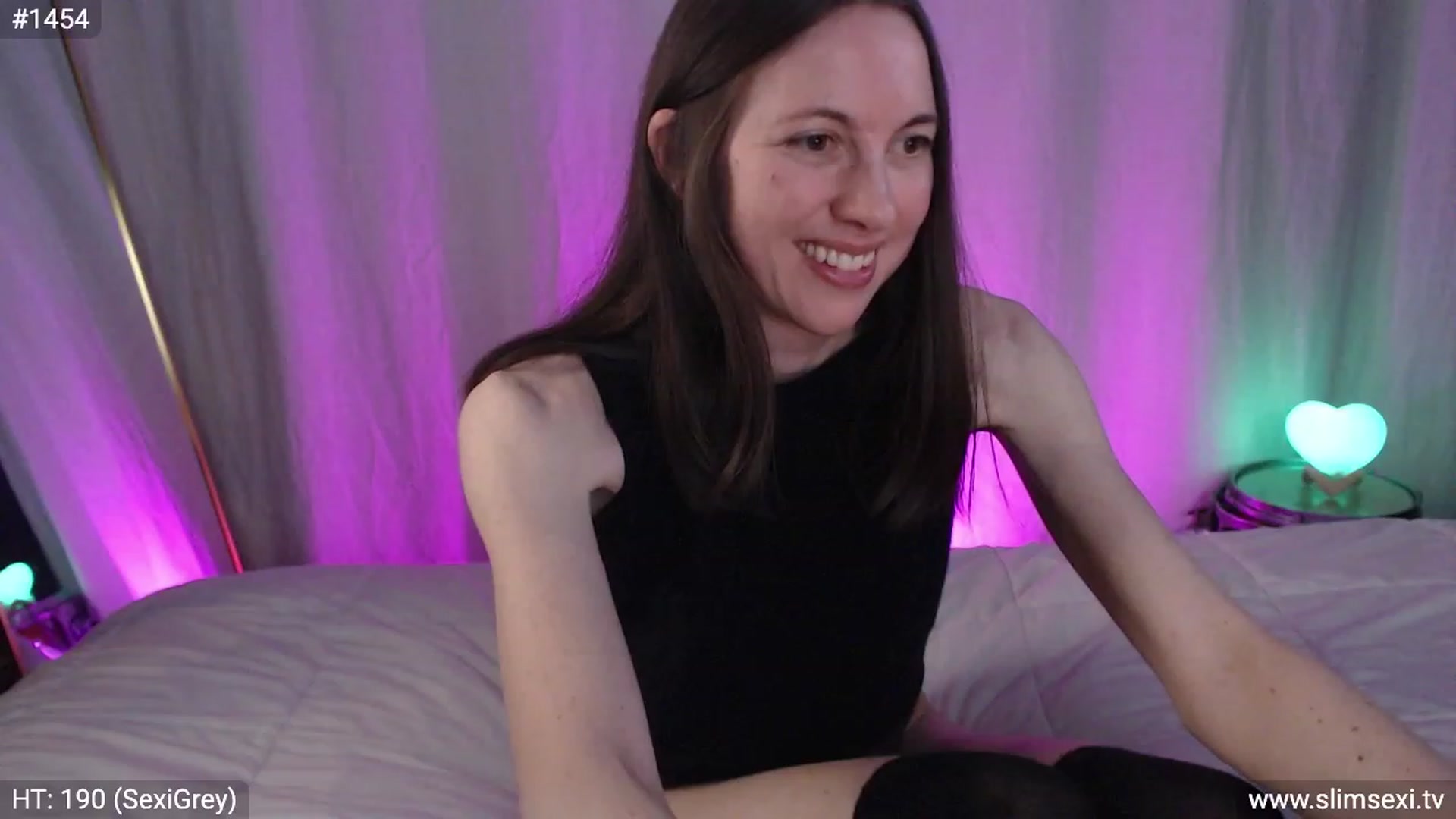 Gallery image thumbnail from SlimSexi's myfreecams stream on, 03/04/2023, 08:54 image 7 of 20