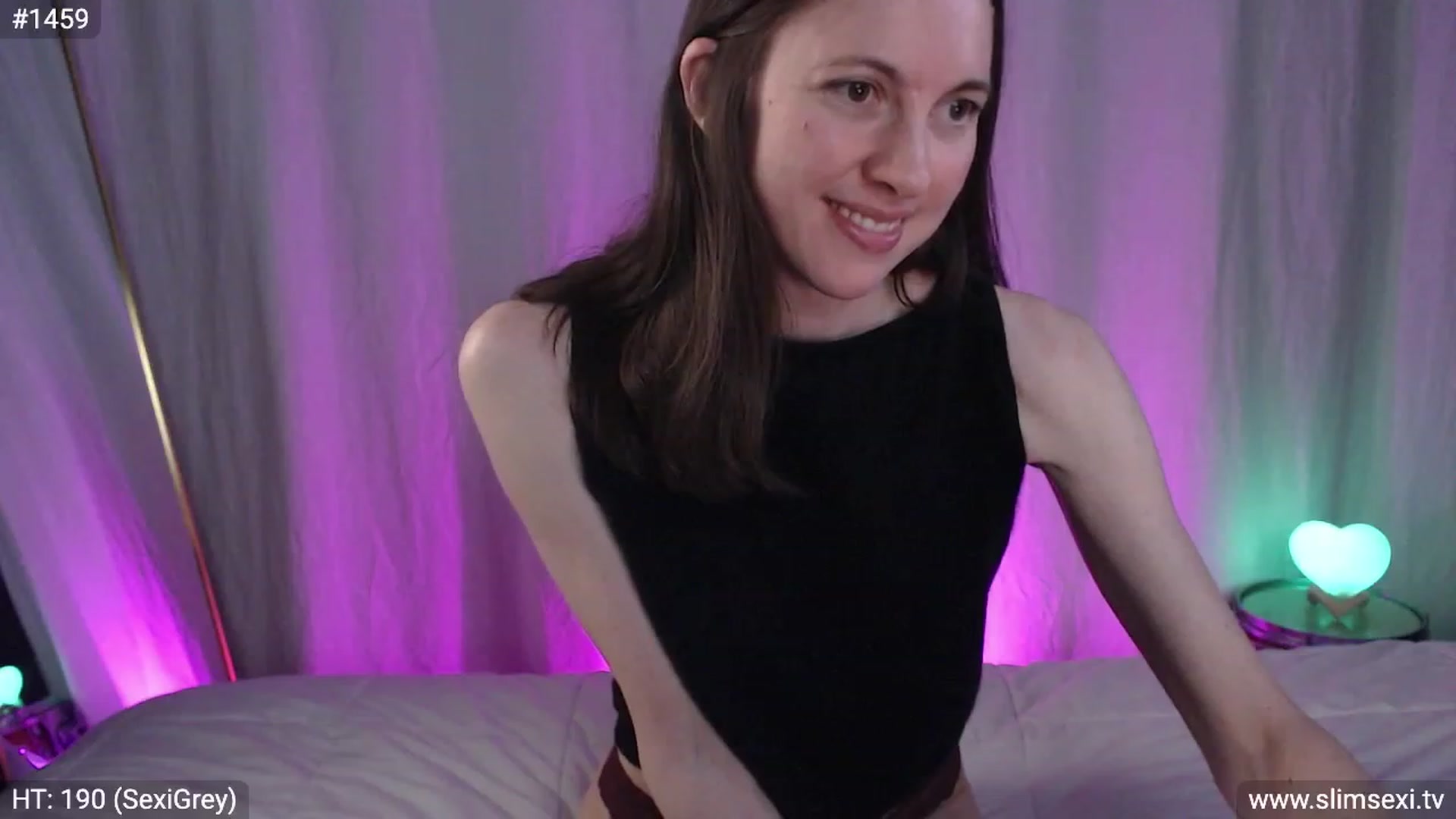 Gallery image thumbnail from SlimSexi's myfreecams stream on, 03/04/2023, 08:54 image 17 of 20