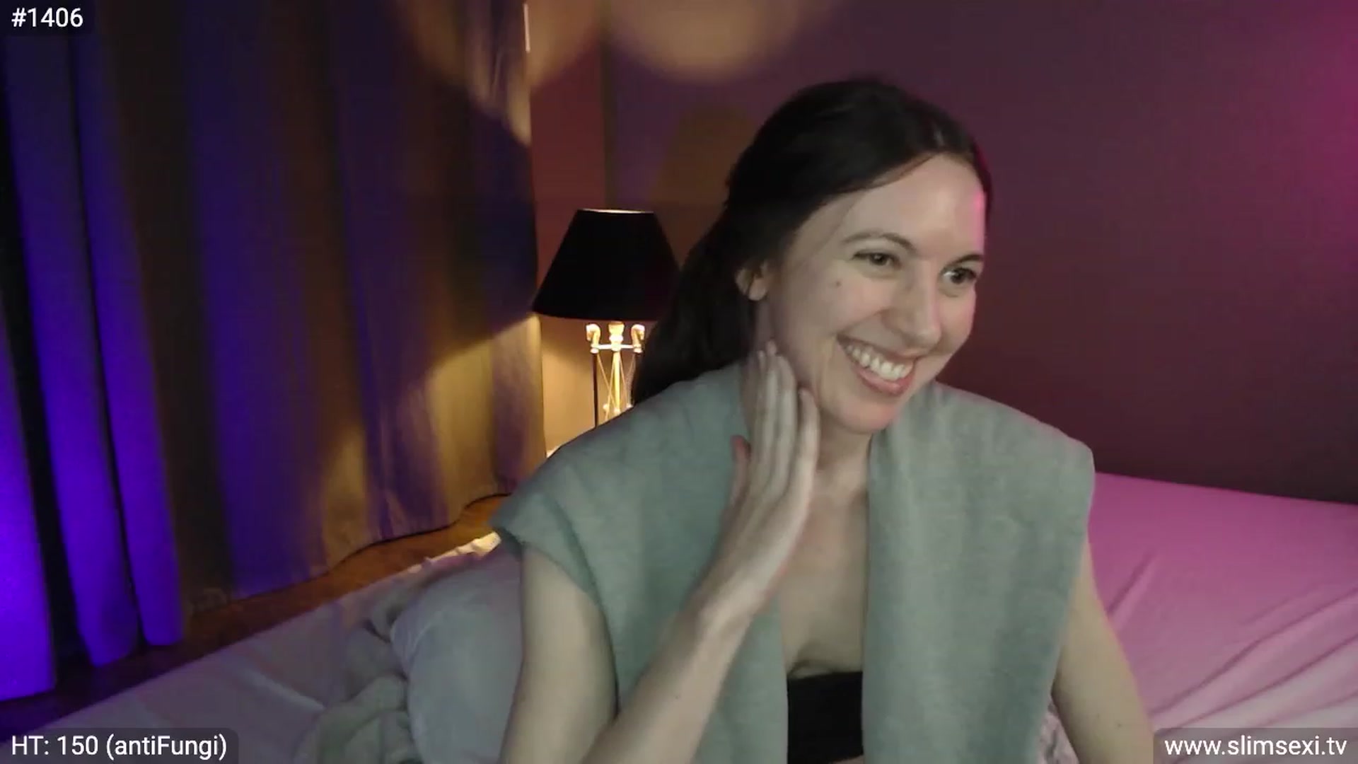 Gallery image thumbnail from SlimSexi's myfreecams stream on, 03/07/2023, 10:04 image 10 of 20