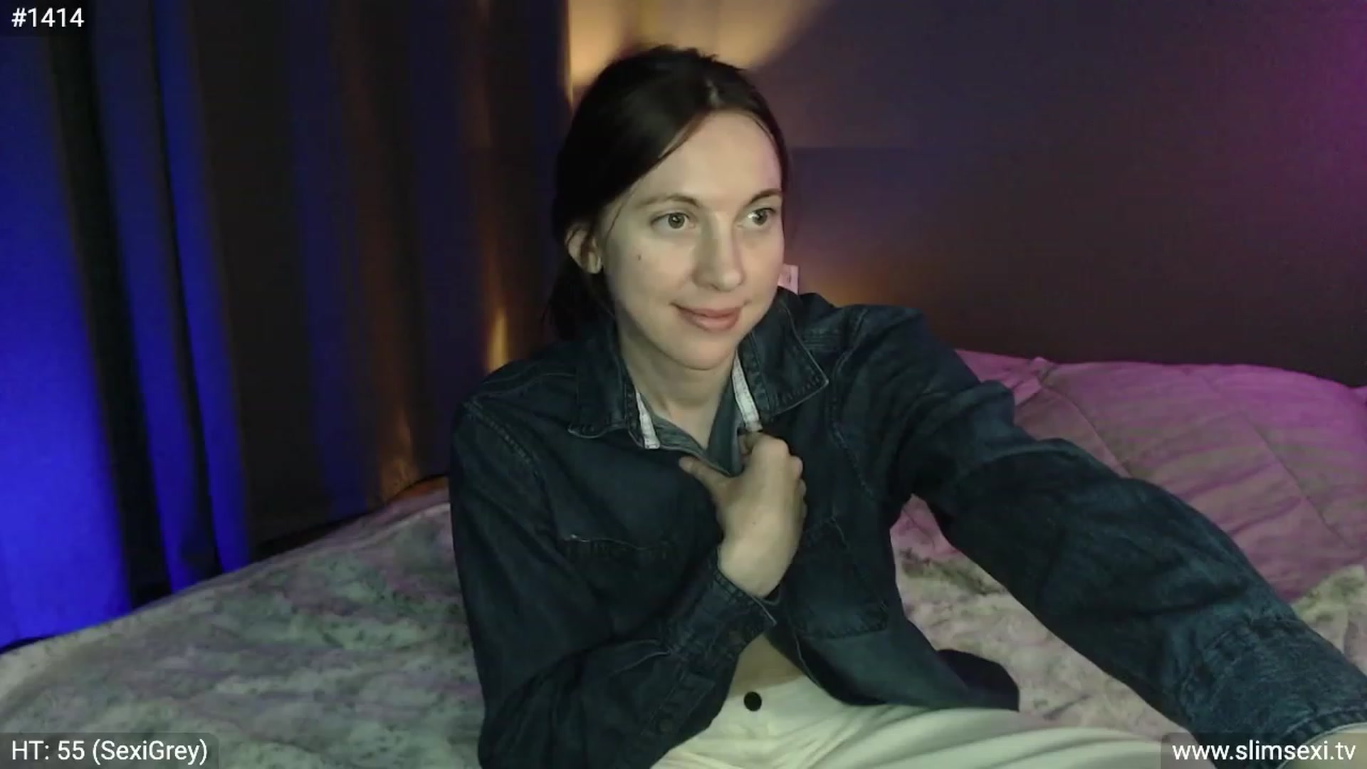 Gallery image thumbnail from SlimSexi's myfreecams stream on, 03/08/2023, 08:34 image 19 of 20