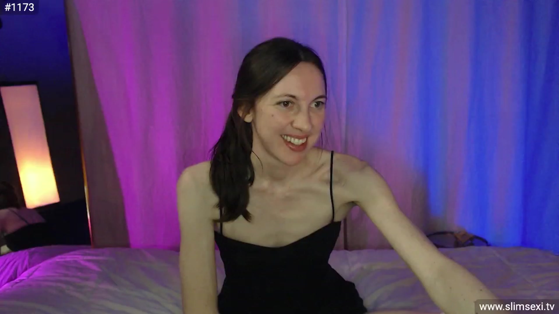 Gallery image thumbnail from SlimSexi's myfreecams stream on, 03/09/2023, 09:10 image 18 of 20
