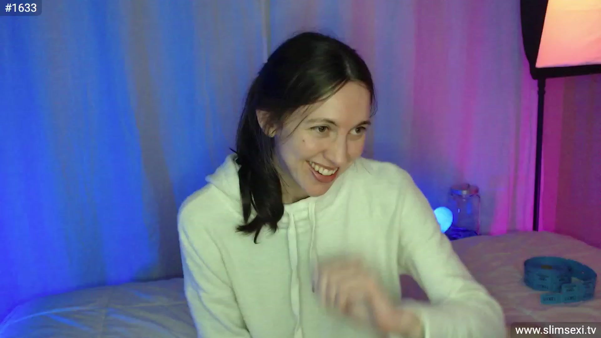 Gallery image thumbnail from SlimSexi's myfreecams stream on, 03/15/2023, 09:10 image 10 of 20