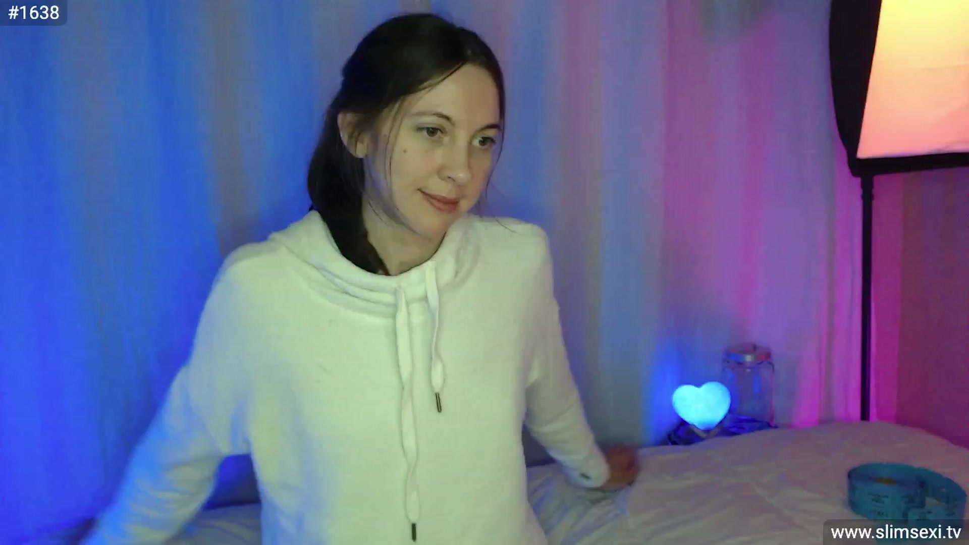 Gallery image thumbnail from SlimSexi's myfreecams stream on, 03/15/2023, 09:10 image 7 of 20