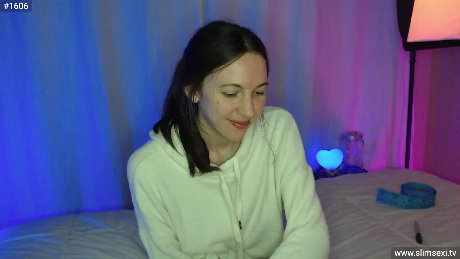 Gallery image thumbnail from SlimSexi's myfreecams stream on, 03/15/2023, 09:53 image 3 of 20