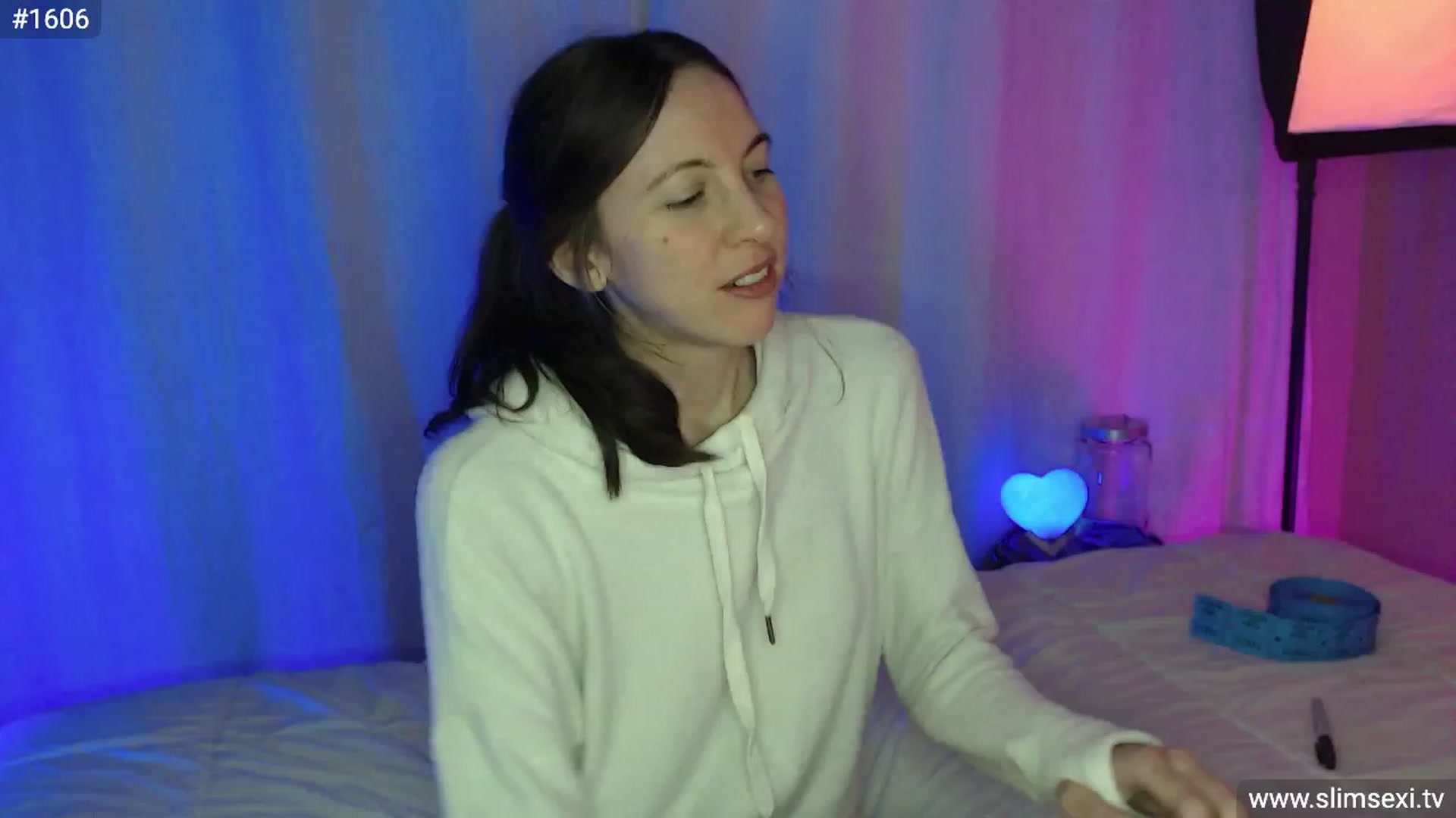 Gallery image thumbnail from SlimSexi's myfreecams stream on, 03/15/2023, 09:53 image 5 of 20