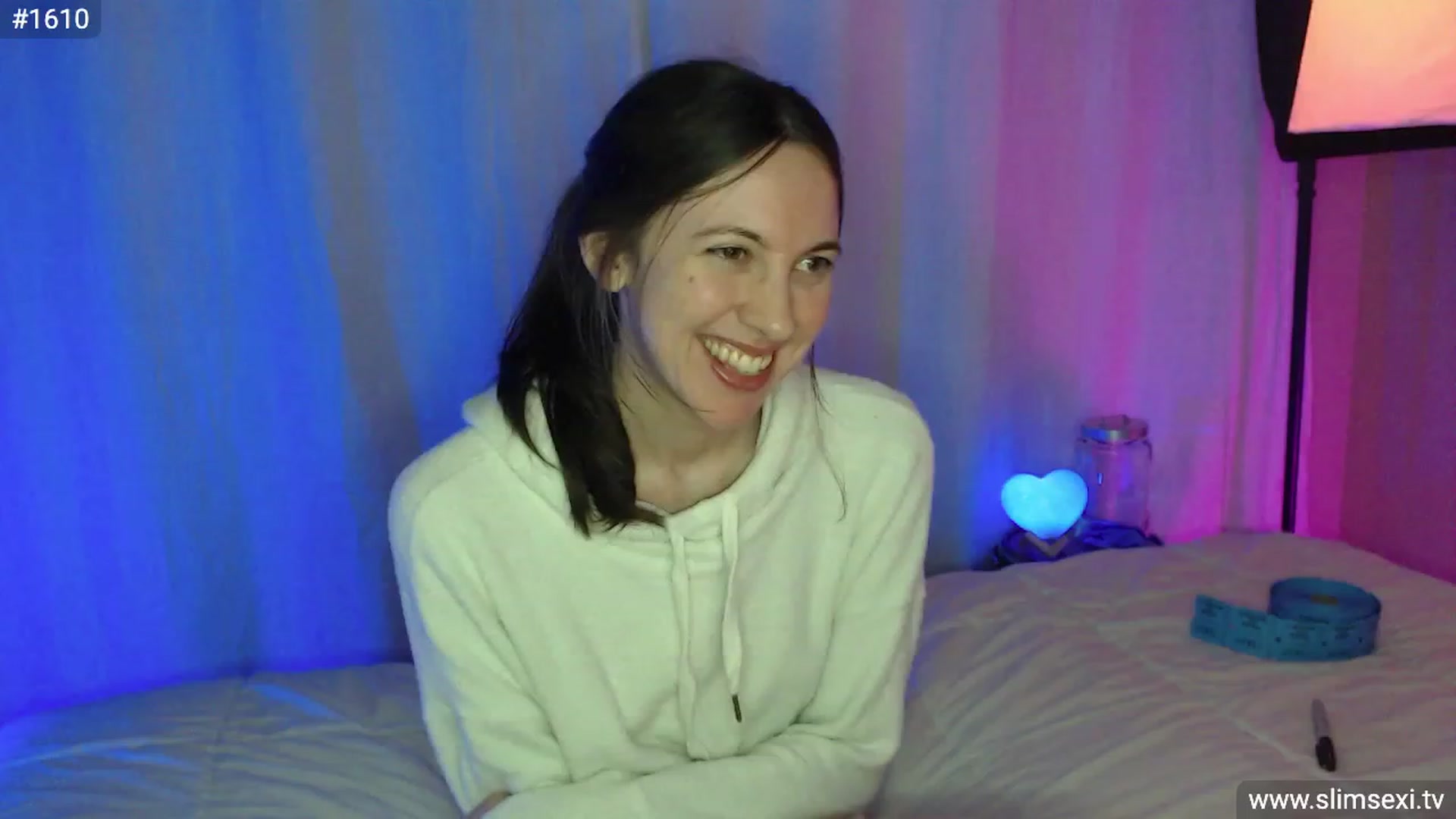 Gallery image thumbnail from SlimSexi's myfreecams stream on, 03/15/2023, 09:53 image 2 of 20