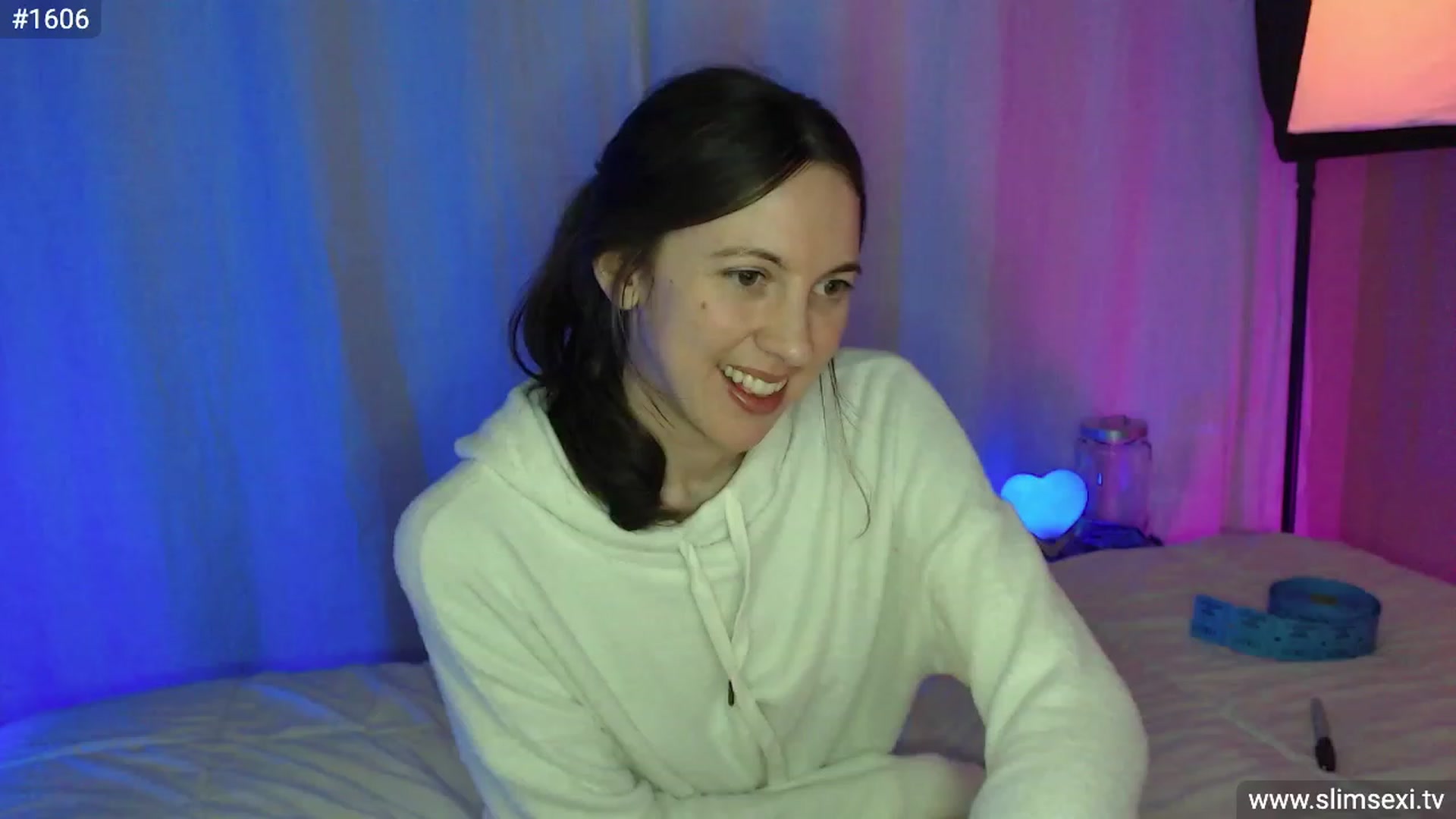 Gallery image thumbnail from SlimSexi's myfreecams stream on, 03/15/2023, 09:53 image 12 of 20