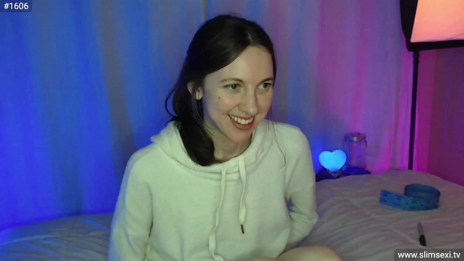 Gallery image thumbnail from SlimSexi's myfreecams stream on, 03/15/2023, 09:53 image 7 of 20