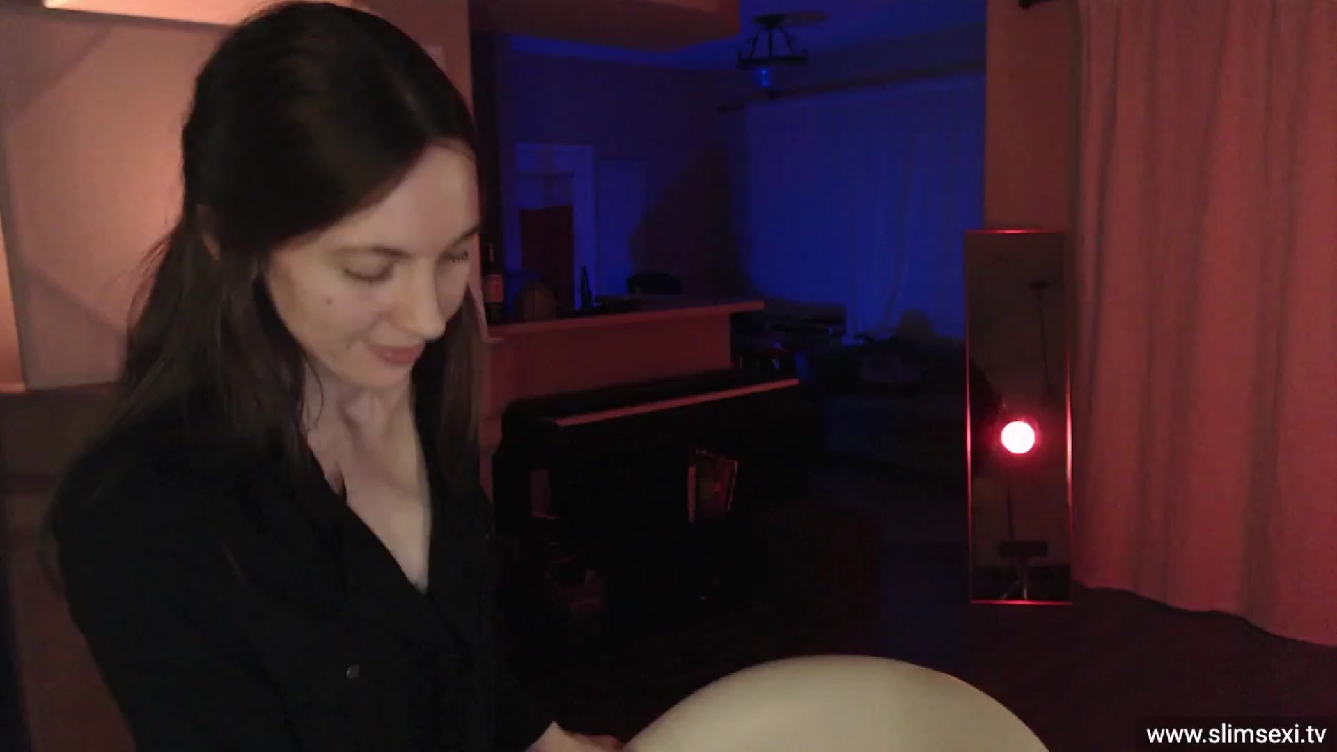 Gallery image thumbnail from SlimSexi's myfreecams stream on, 03/28/2023, 09:01 image 9 of 20