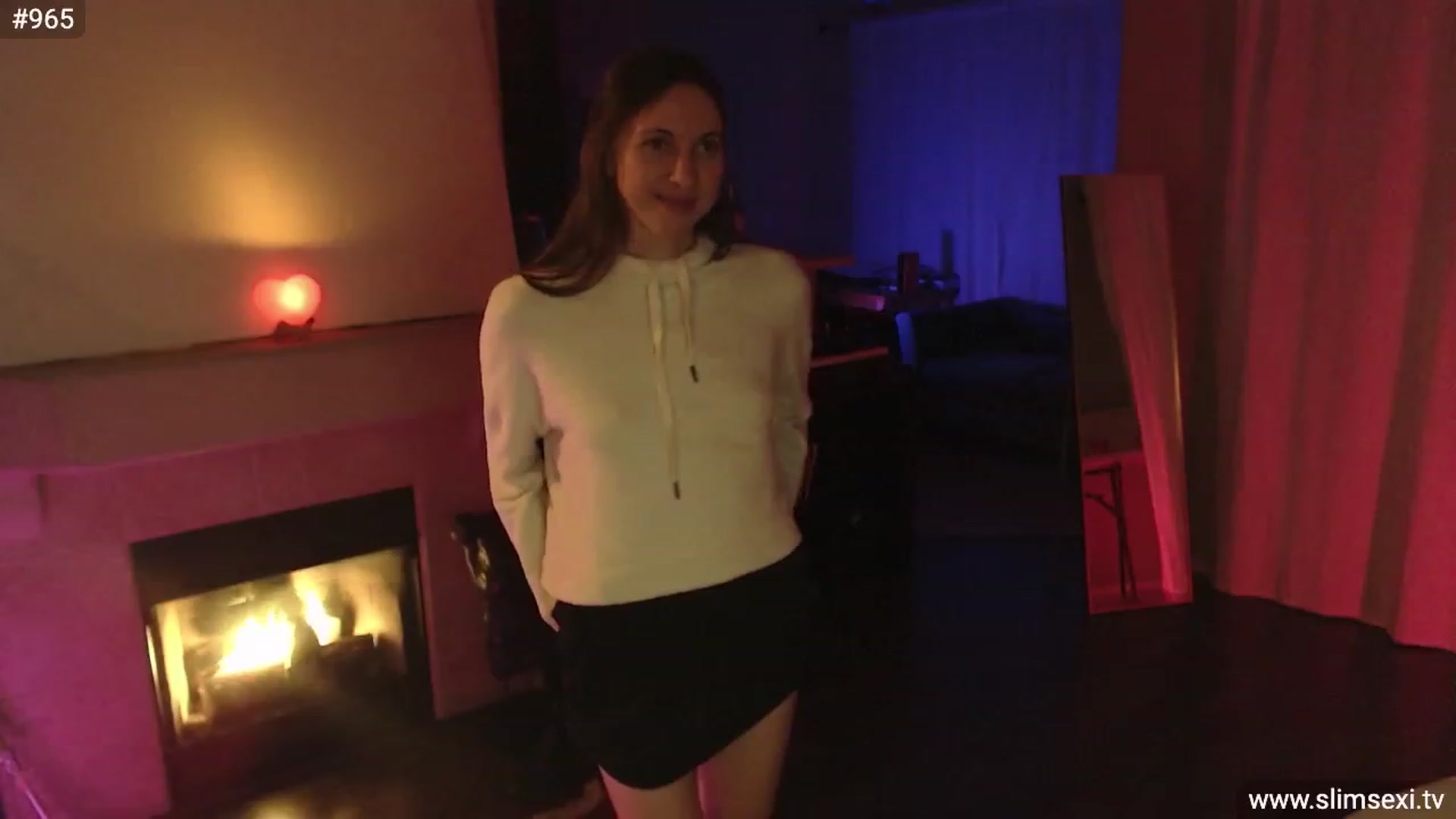 Gallery image thumbnail from SlimSexi's myfreecams stream on, 04/03/2023, 08:33 image 16 of 20