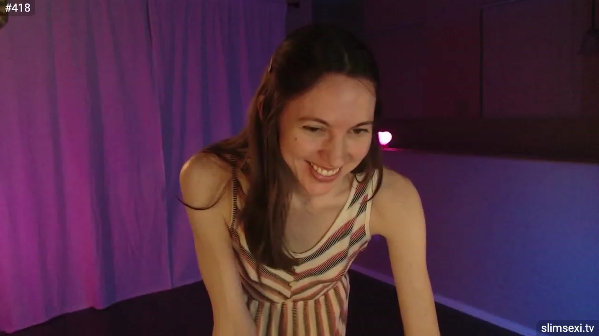 Gallery image thumbnail from SlimSexi's myfreecams stream on, 04/17/2023, 04:48 image 5 of 20