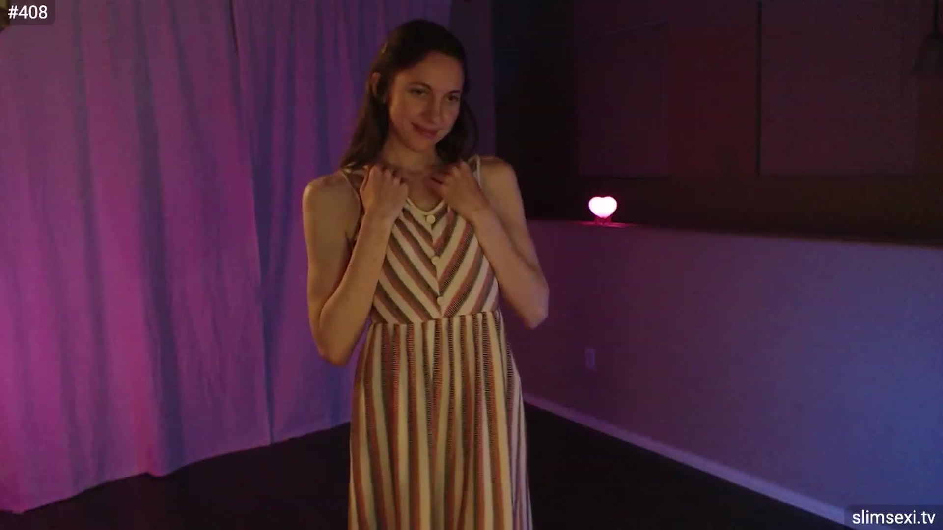 Gallery image thumbnail from SlimSexi's myfreecams stream on, 04/17/2023, 07:18 image 3 of 20