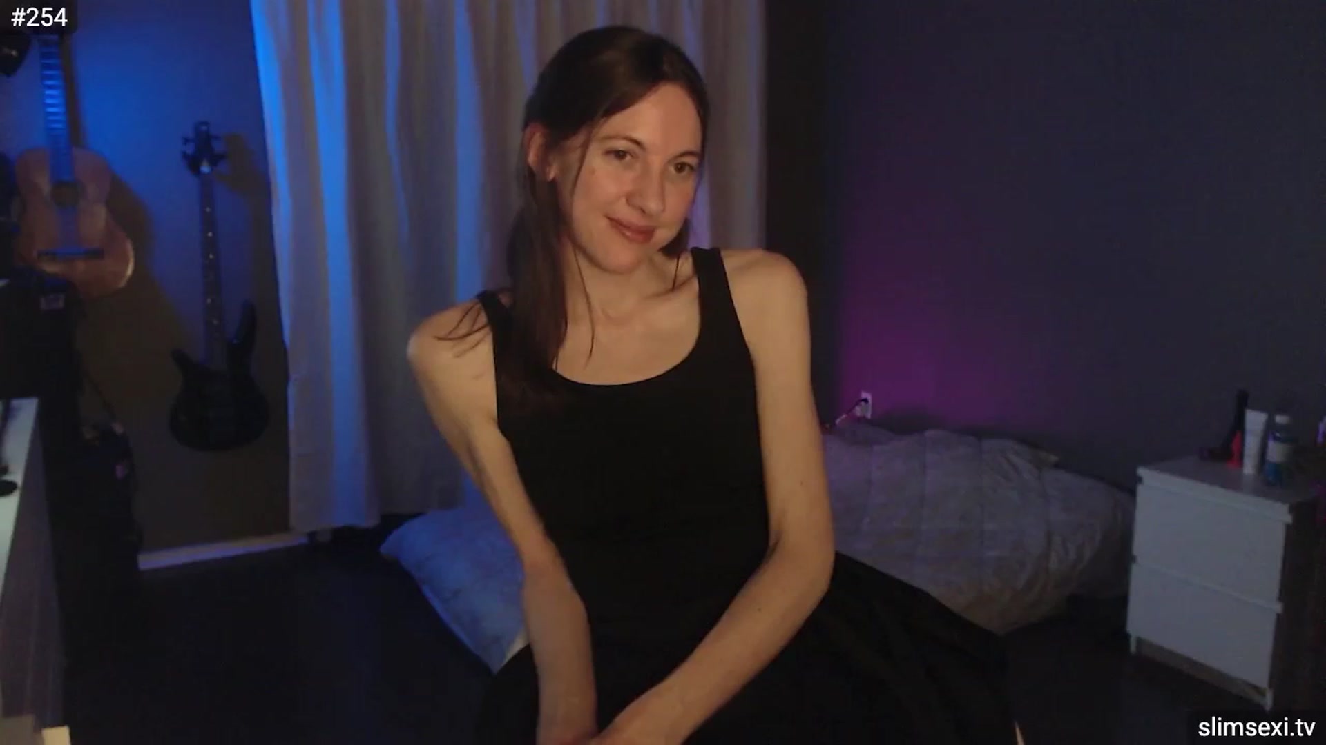 Gallery image thumbnail from SlimSexi's myfreecams stream on, 06/02/2023, 09:10 image 4 of 20