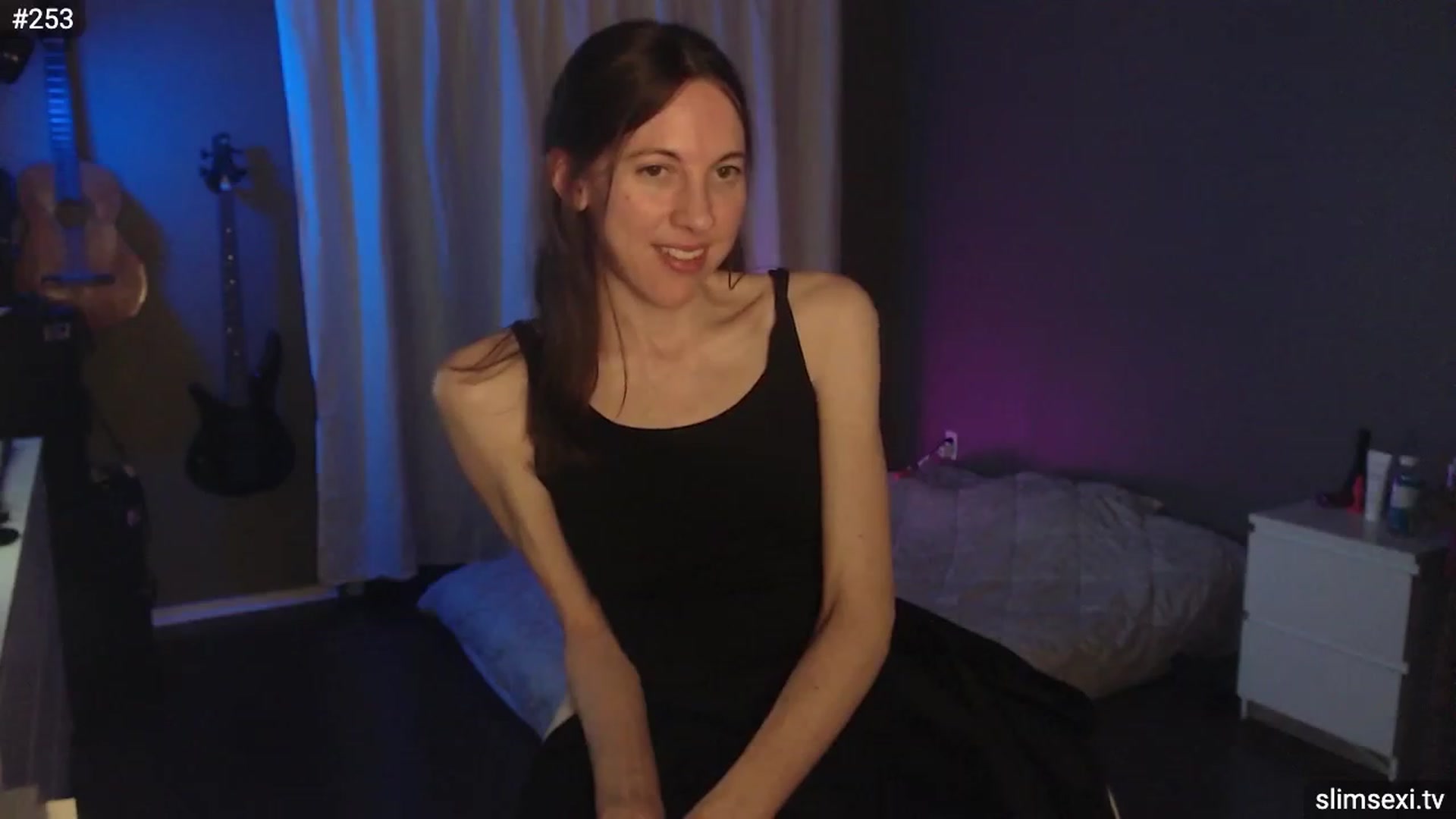 Gallery image thumbnail from SlimSexi's myfreecams stream on, 06/02/2023, 09:10 image 3 of 20