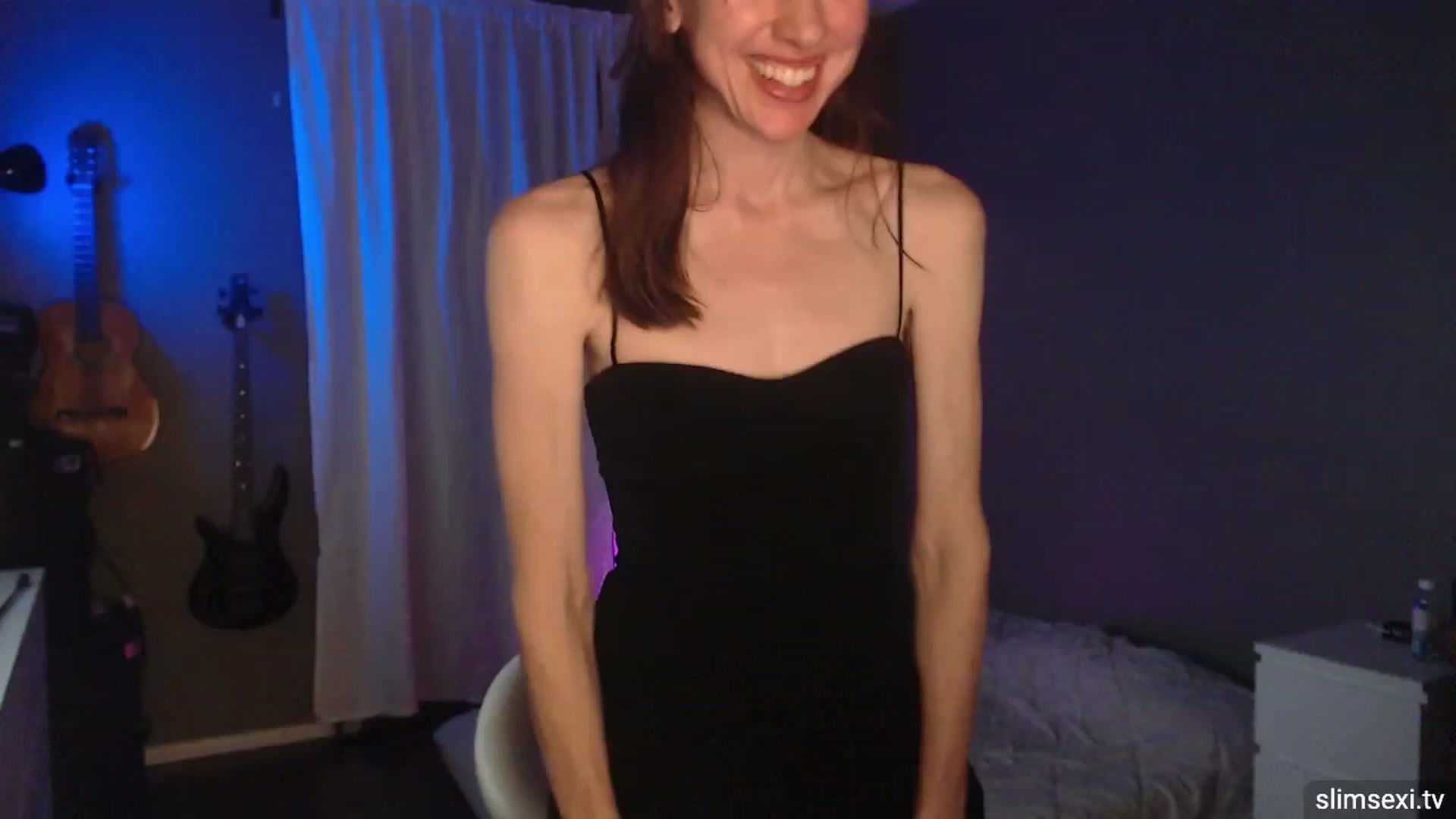 Gallery image thumbnail from SlimSexi's myfreecams stream on, 06/04/2023, 08:57 image 5 of 20