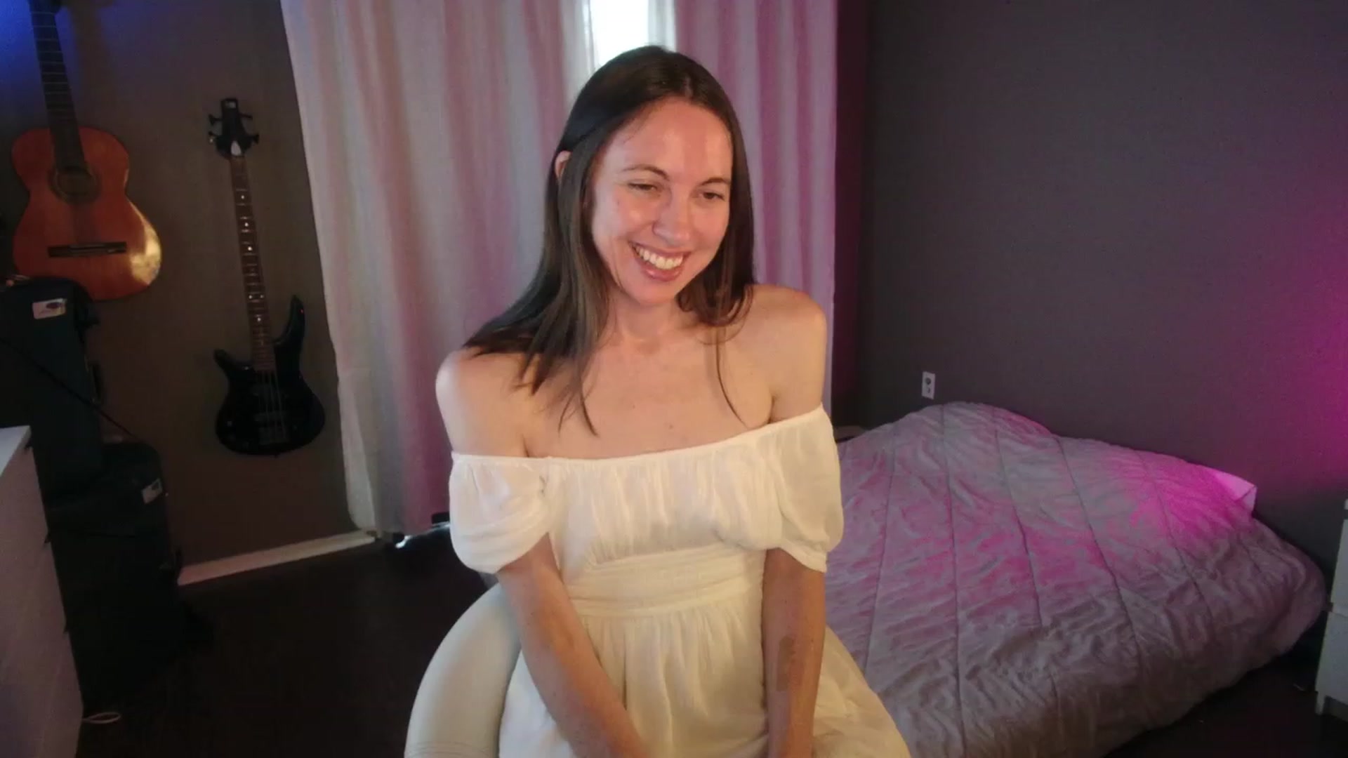 Gallery image thumbnail from SlimSexi's myfreecams stream on, 08/14/2023, 02:13 image 8 of 20