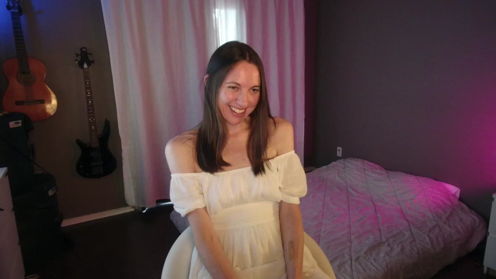 Gallery image thumbnail from SlimSexi's myfreecams stream on, 08/14/2023, 02:13 image 19 of 20