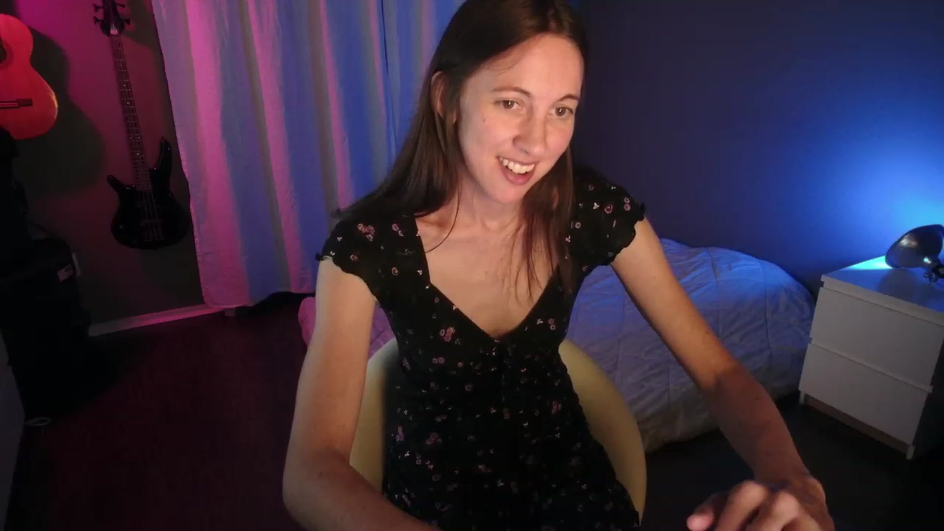 Gallery image thumbnail from SlimSexi's myfreecams stream on, 09/06/2023, 04:34 image 18 of 20
