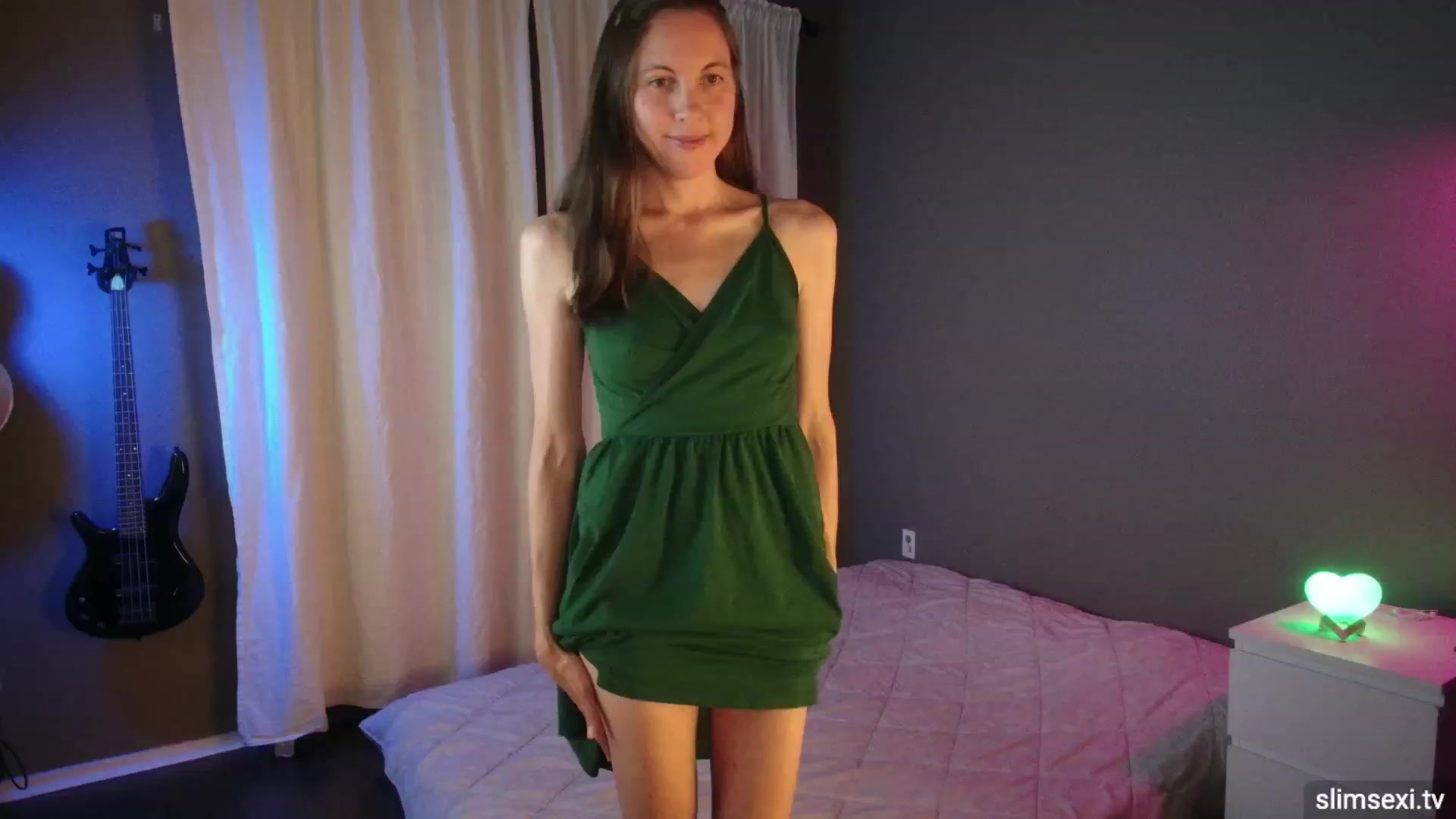 Gallery image thumbnail from SlimSexi's myfreecams stream on, 09/26/2023, 04:29 image 1 of 20