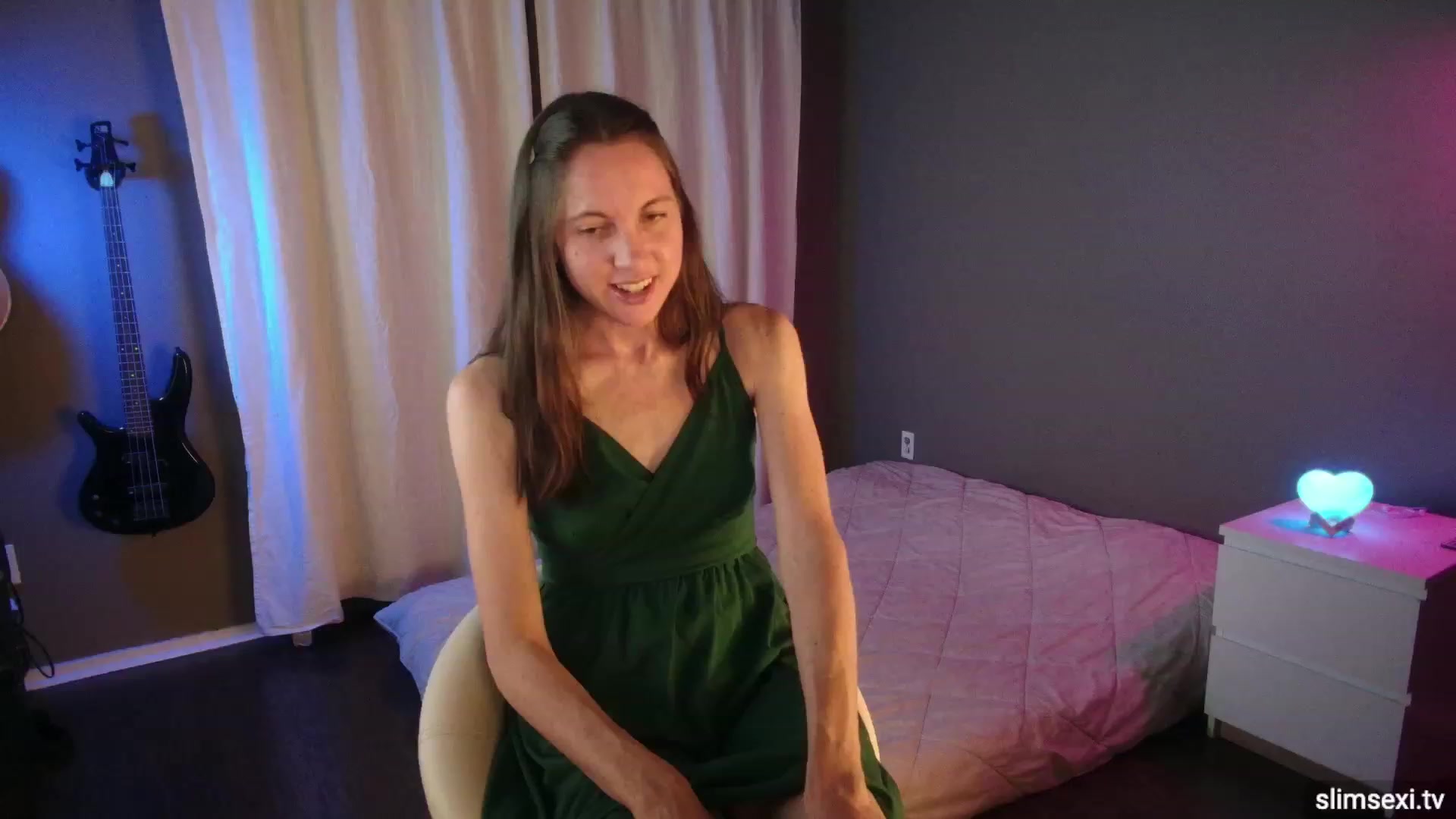 Gallery image thumbnail from SlimSexi's myfreecams stream on, 09/26/2023, 04:29 image 4 of 20