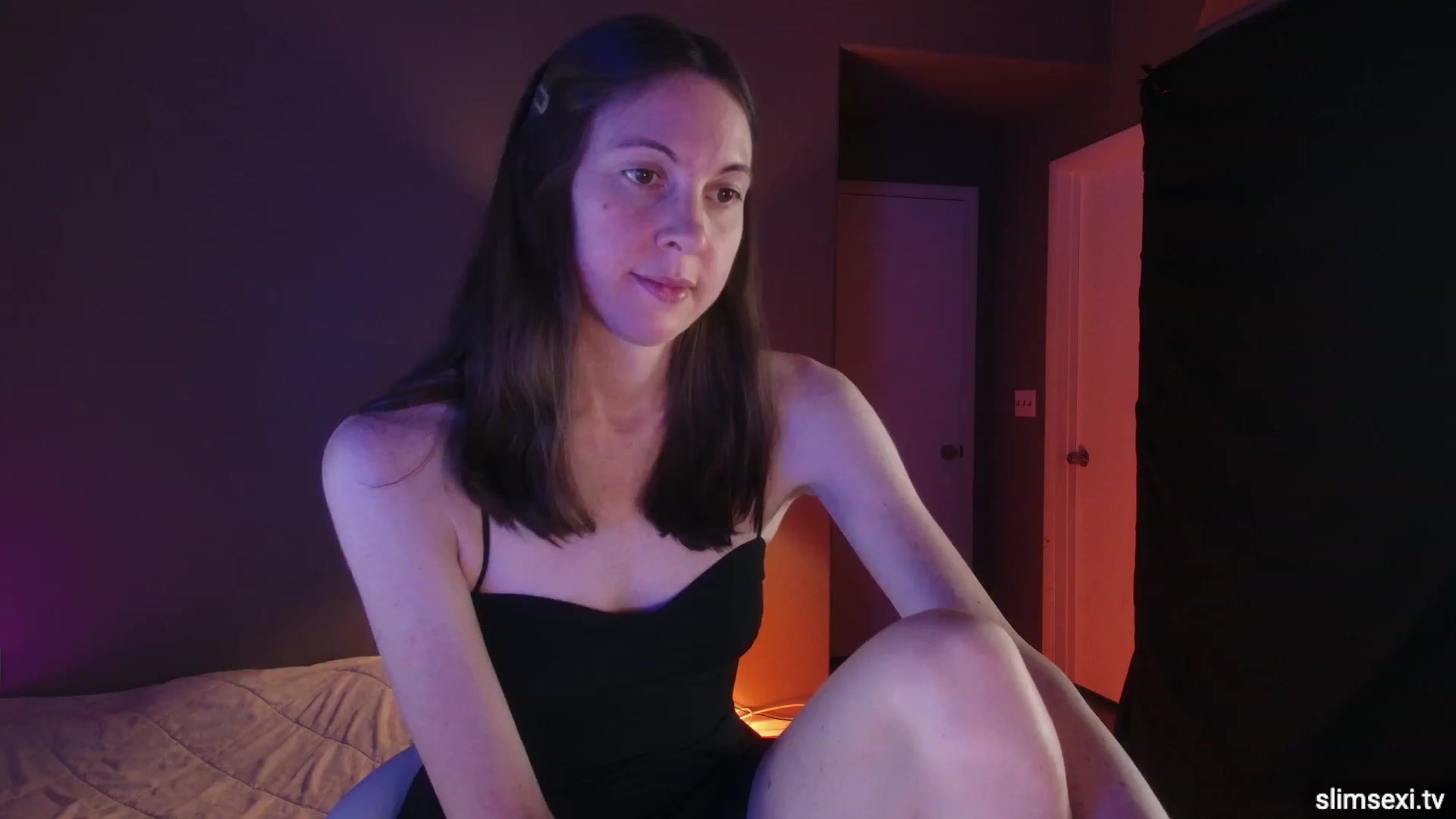 Gallery image thumbnail from SlimSexi's myfreecams stream on, 10/18/2023, 02:07 image 20 of 20