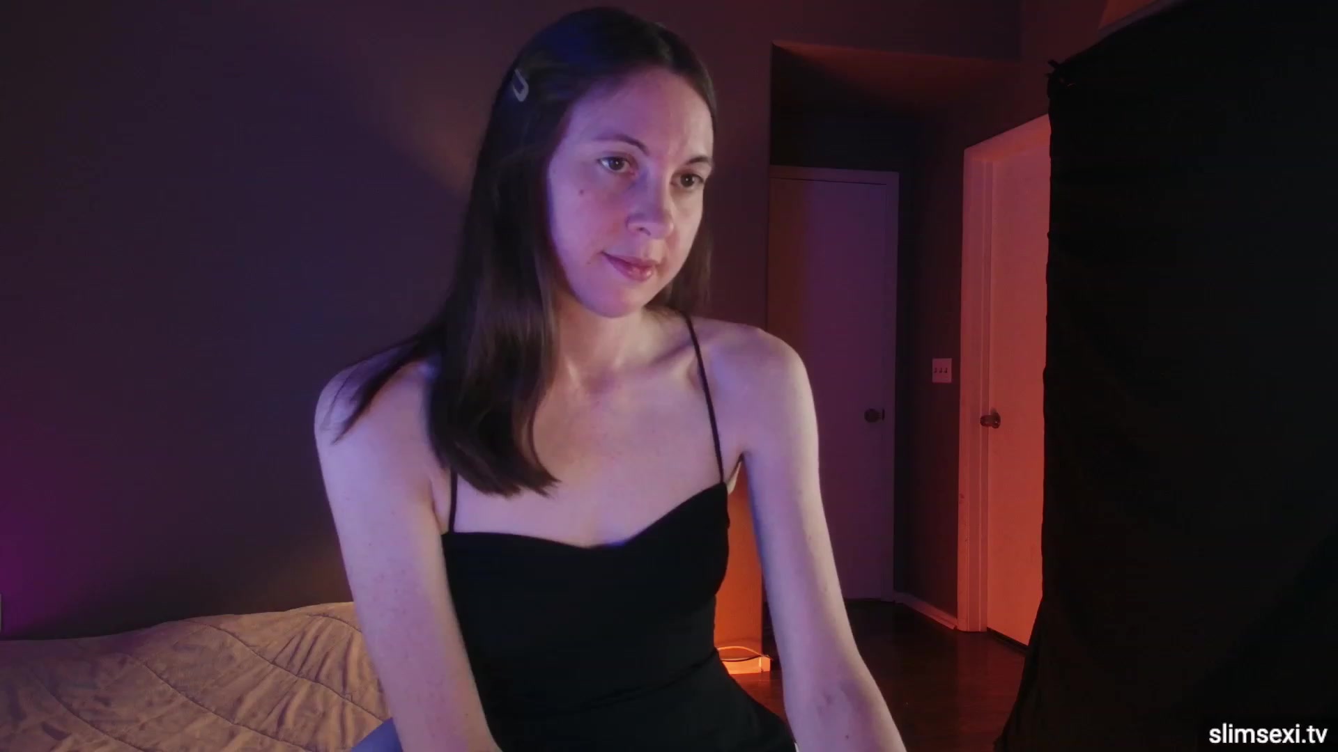 Gallery image thumbnail from SlimSexi's myfreecams stream on, 10/18/2023, 02:07 image 17 of 20