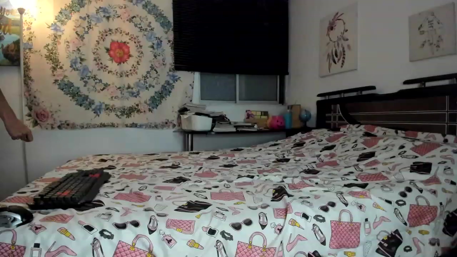 Gallery image thumbnail from Slim_Ely's myfreecams stream on, 12/01/2022, 02:53 image 9 of 20