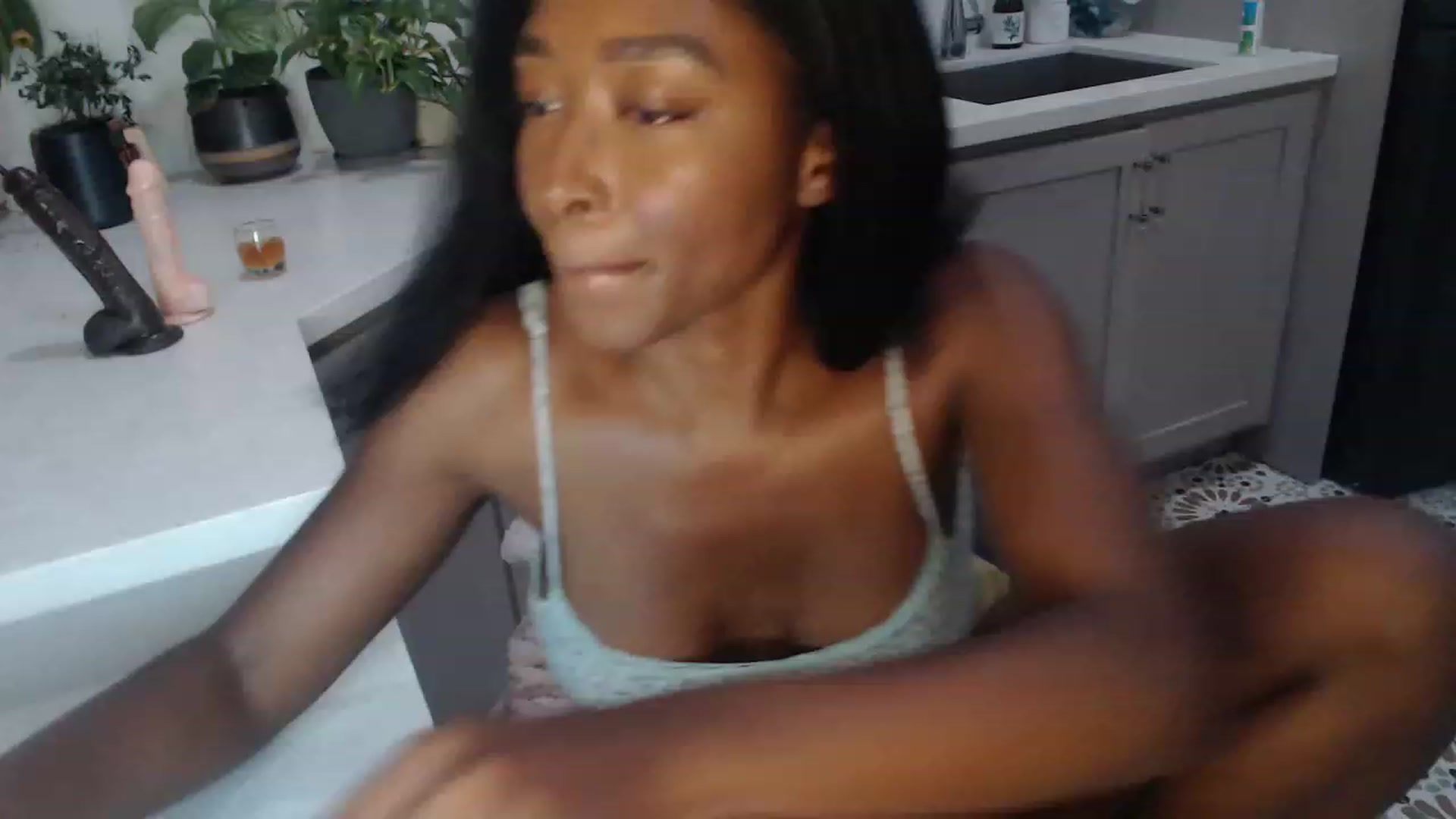 Gallery image thumbnail from SlipperyP_'s myfreecams stream on, 11/20/2022, 02:54 image 6 of 20