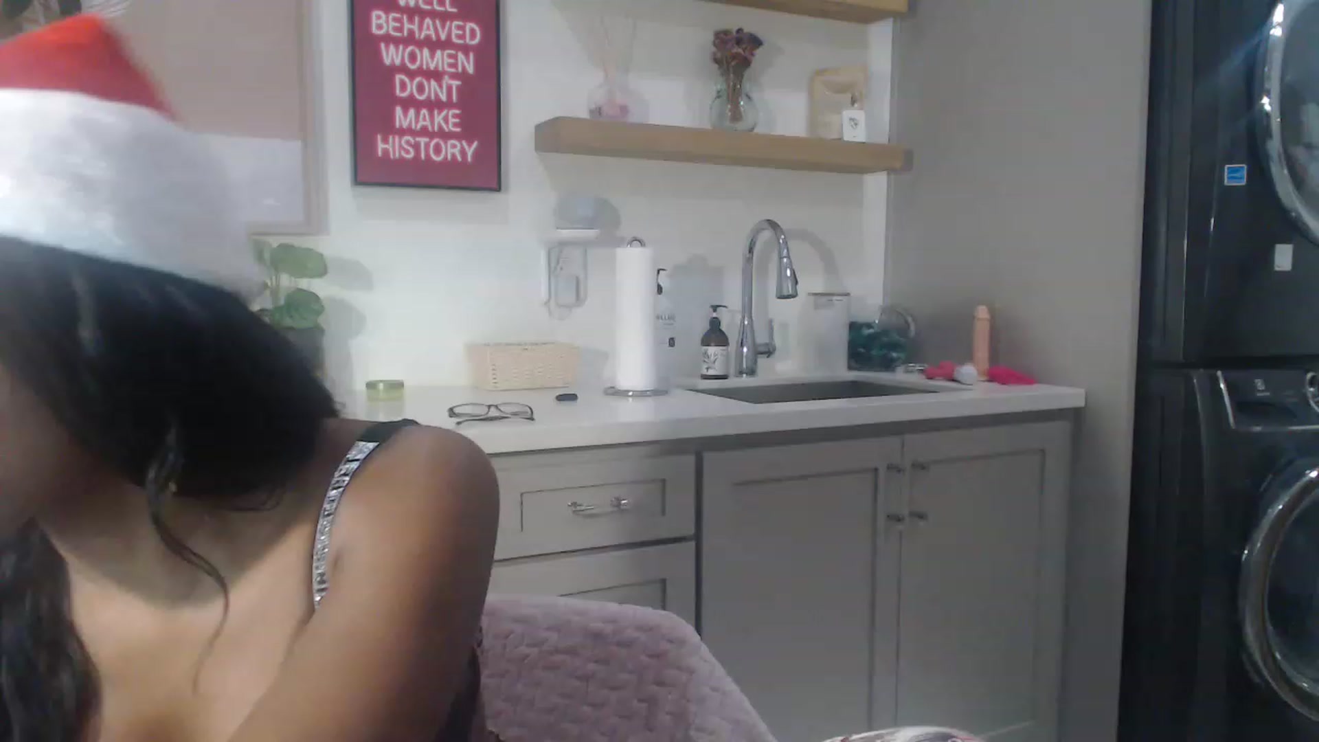 Gallery image thumbnail from SlipperyP_'s myfreecams stream on, 12/24/2022, 12:55 image 15 of 20