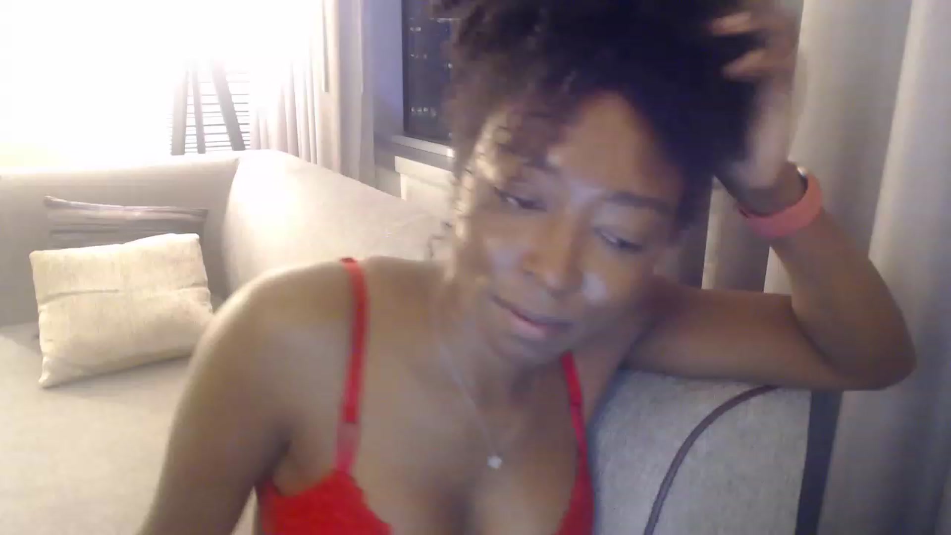 Gallery image thumbnail from SlipperyP_'s myfreecams stream on, 12/29/2022, 01:48 image 16 of 20
