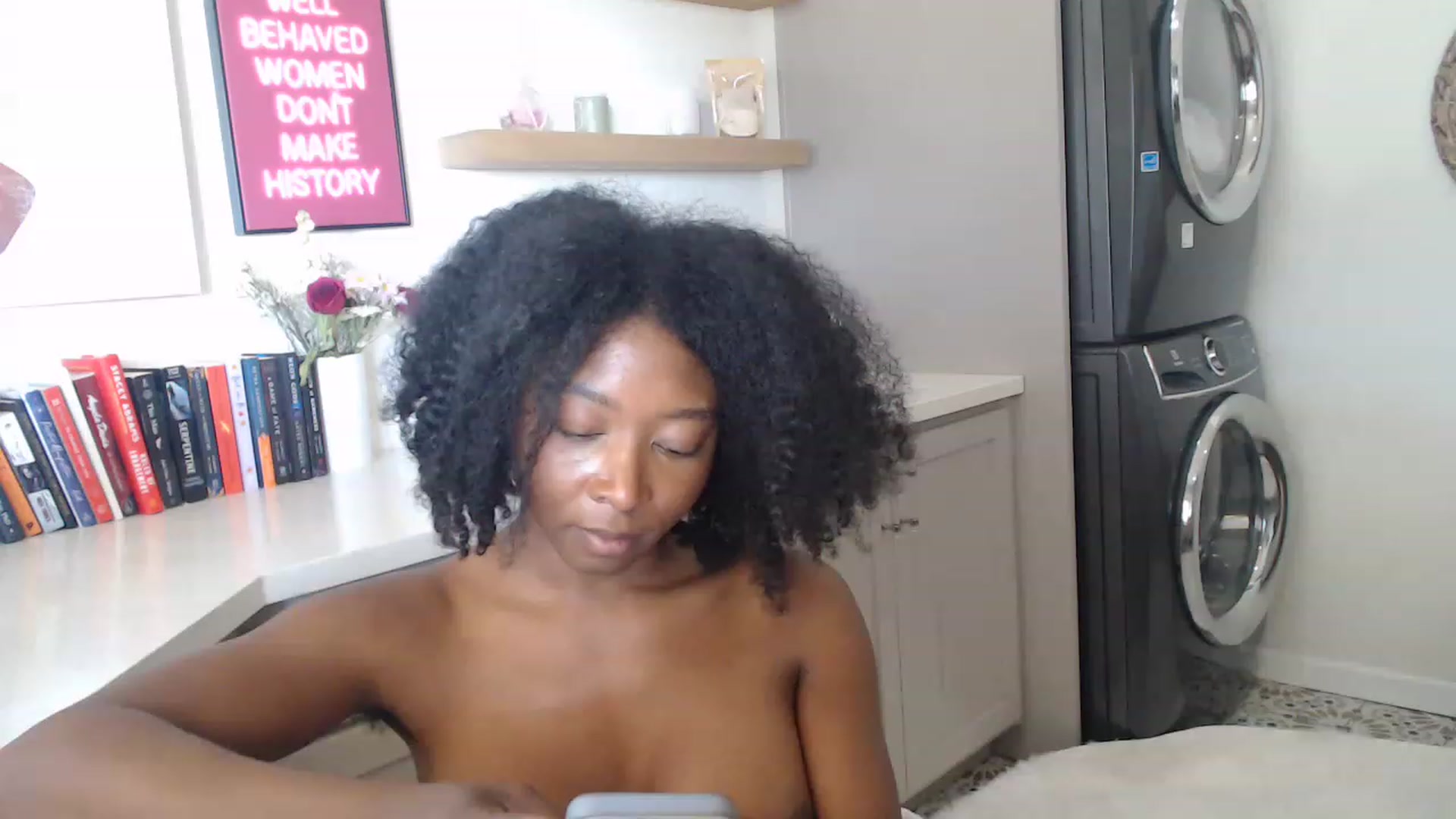 Gallery image thumbnail from SlipperyP_'s myfreecams stream on, 03/04/2023, 15:00 image 19 of 20