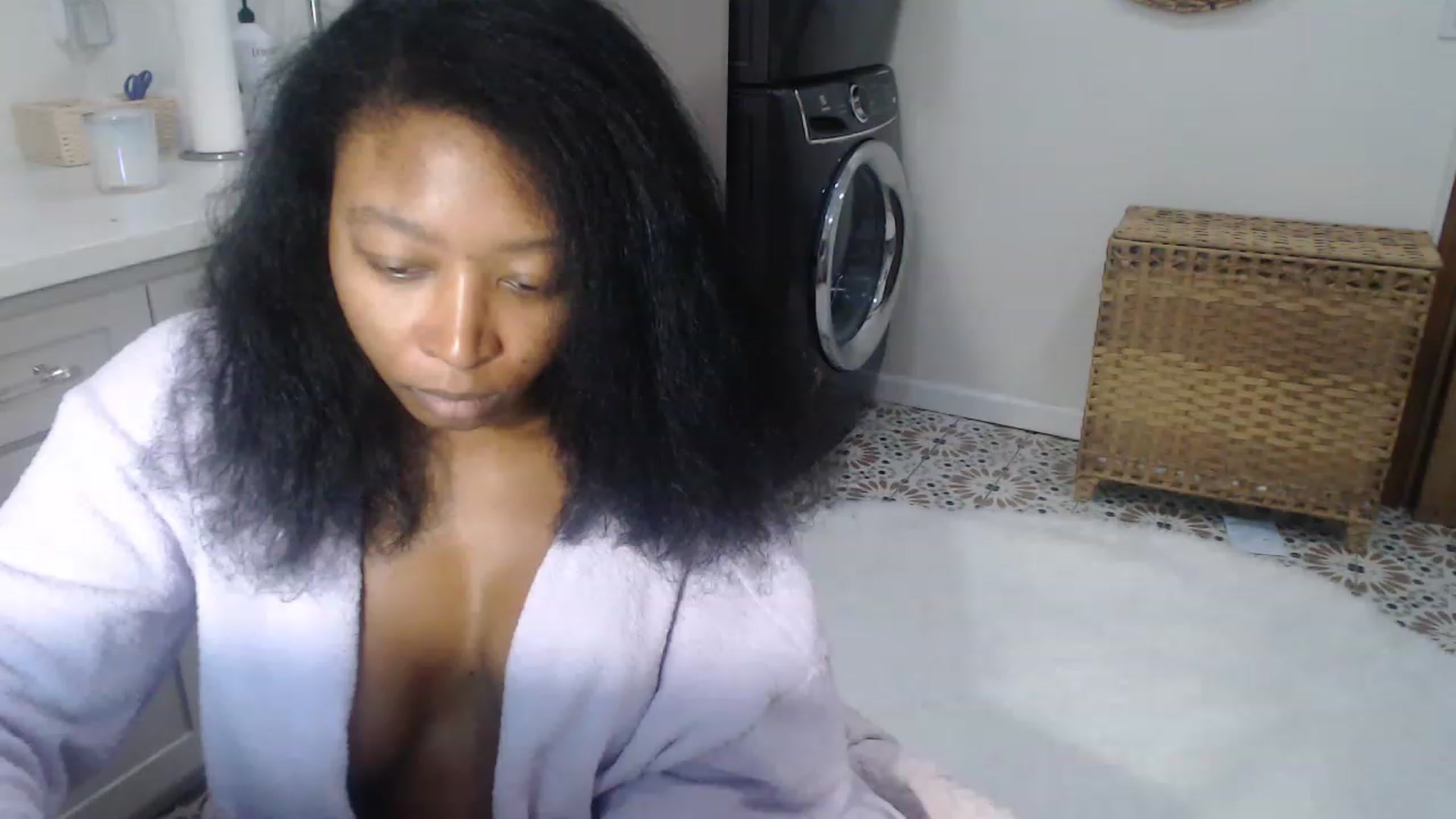 Gallery image thumbnail from SlipperyP_'s myfreecams stream on, 03/14/2023, 10:01 image 2 of 20