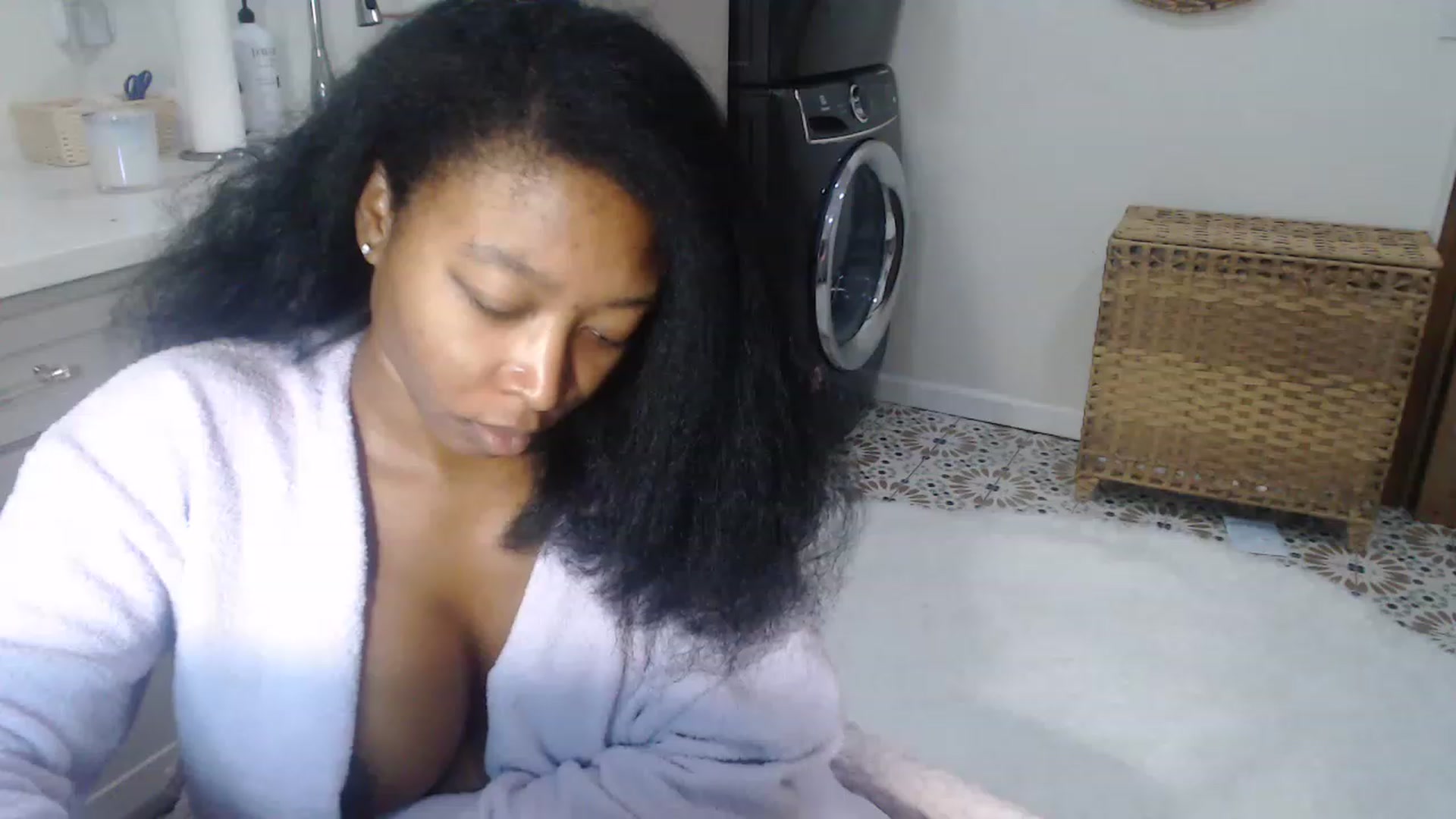 Gallery image thumbnail from SlipperyP_'s myfreecams stream on, 03/14/2023, 10:01 image 6 of 20