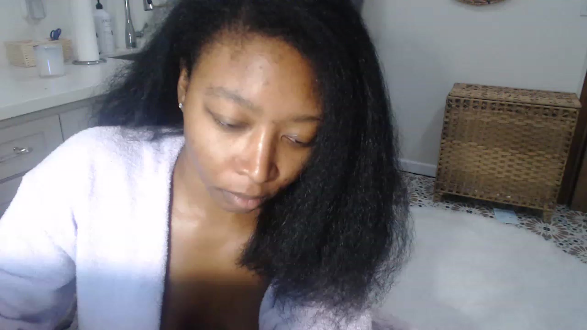 Gallery image thumbnail from SlipperyP_'s myfreecams stream on, 03/14/2023, 10:01 image 7 of 20
