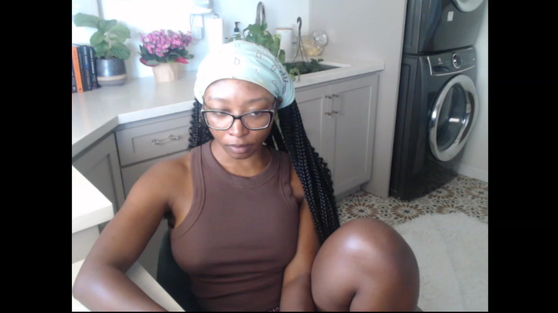Gallery image thumbnail from SlipperyP_'s myfreecams stream on, 04/24/2023, 03:14 image 1 of 20