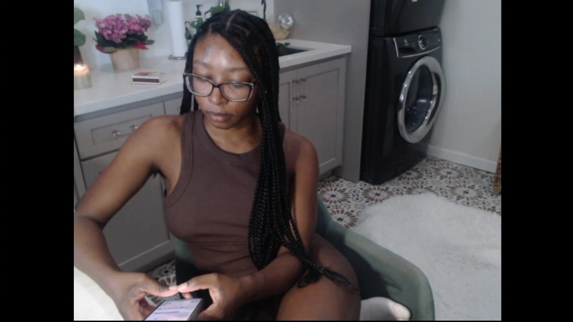 Gallery image thumbnail from SlipperyP_'s myfreecams stream on, 04/24/2023, 03:14 image 12 of 20
