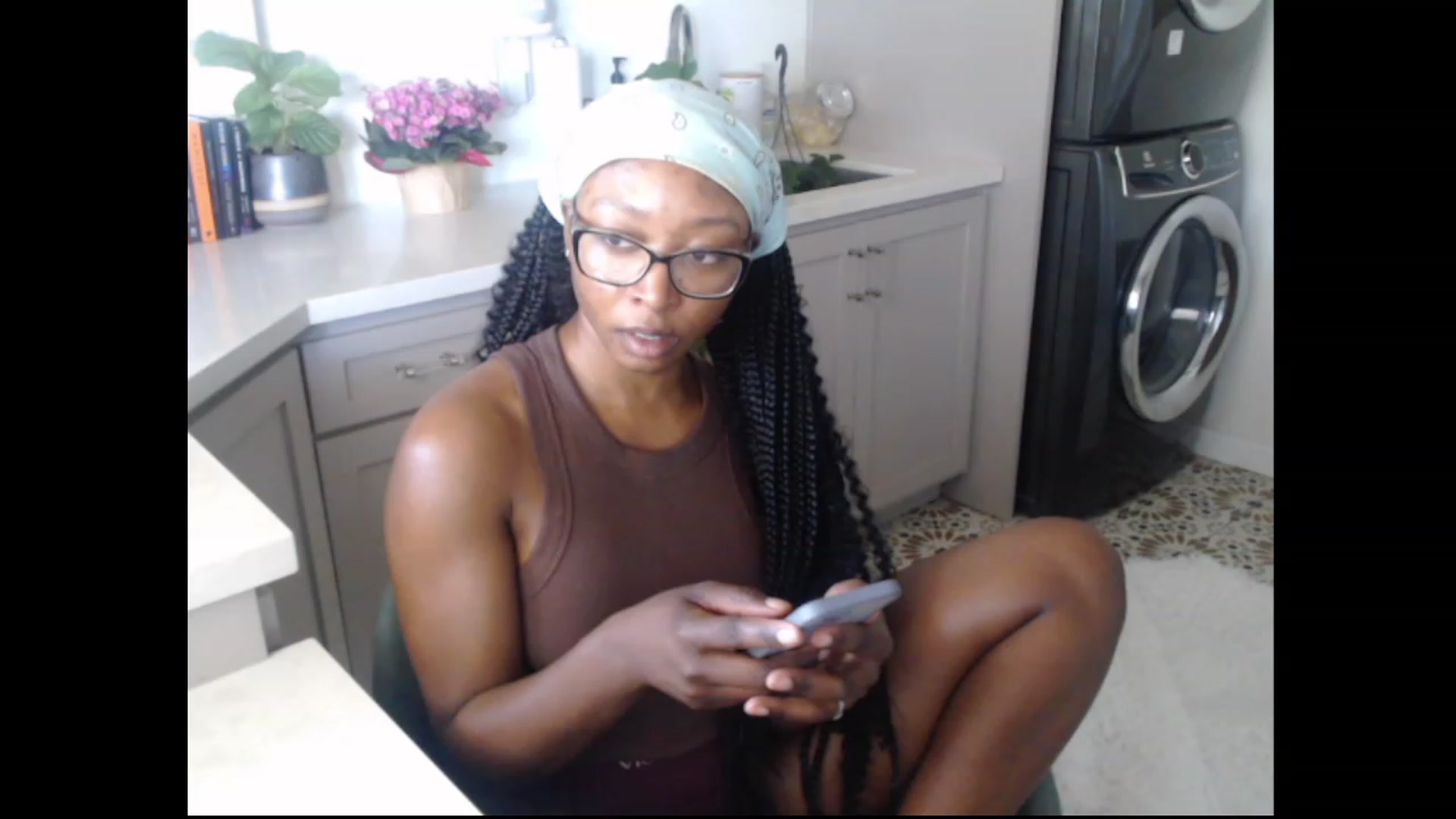 Gallery image thumbnail from SlipperyP_'s myfreecams stream on, 04/24/2023, 03:14 image 4 of 20